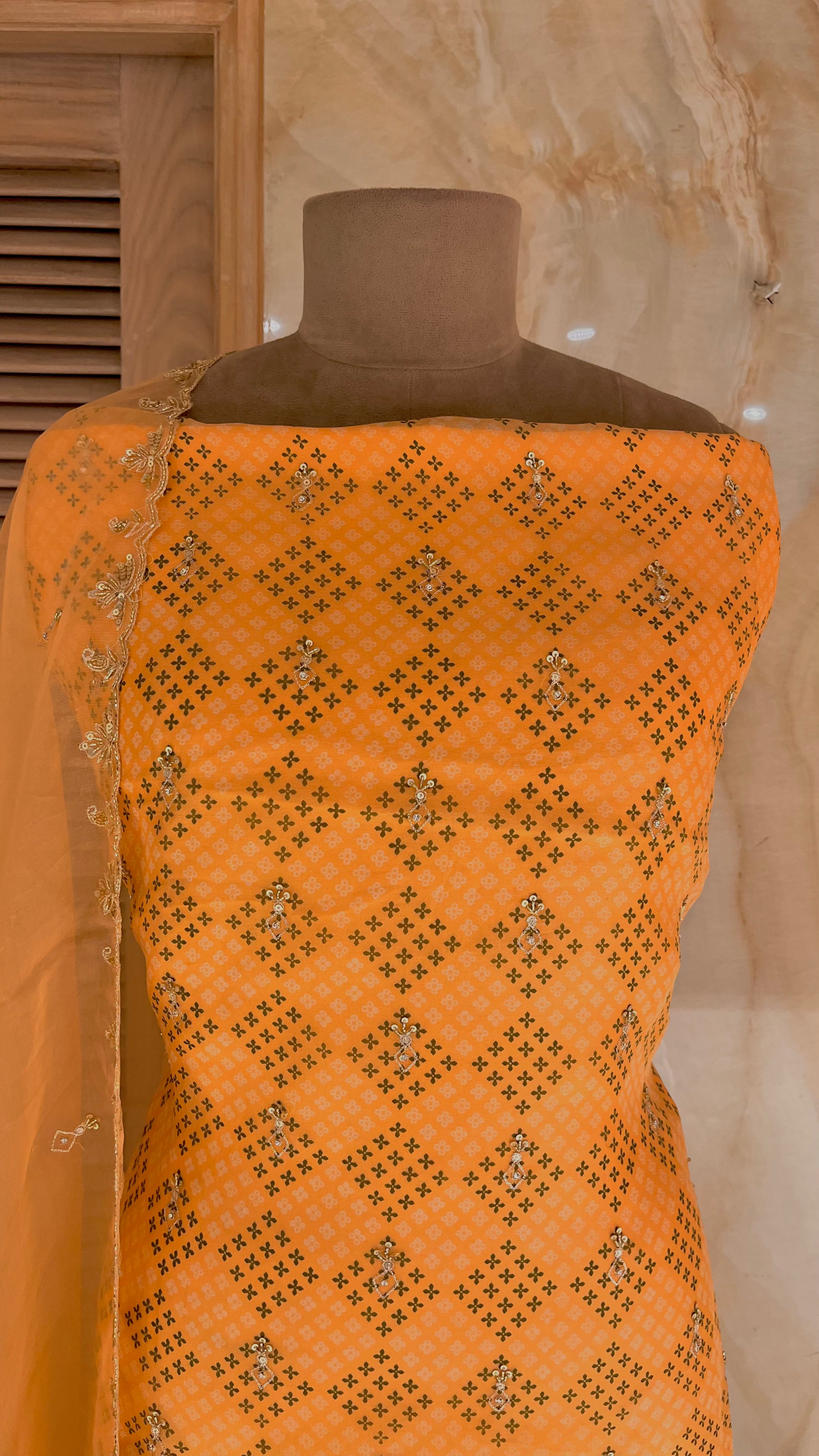 STYLISH DESIGNER UNSTITCHED SUIT SET