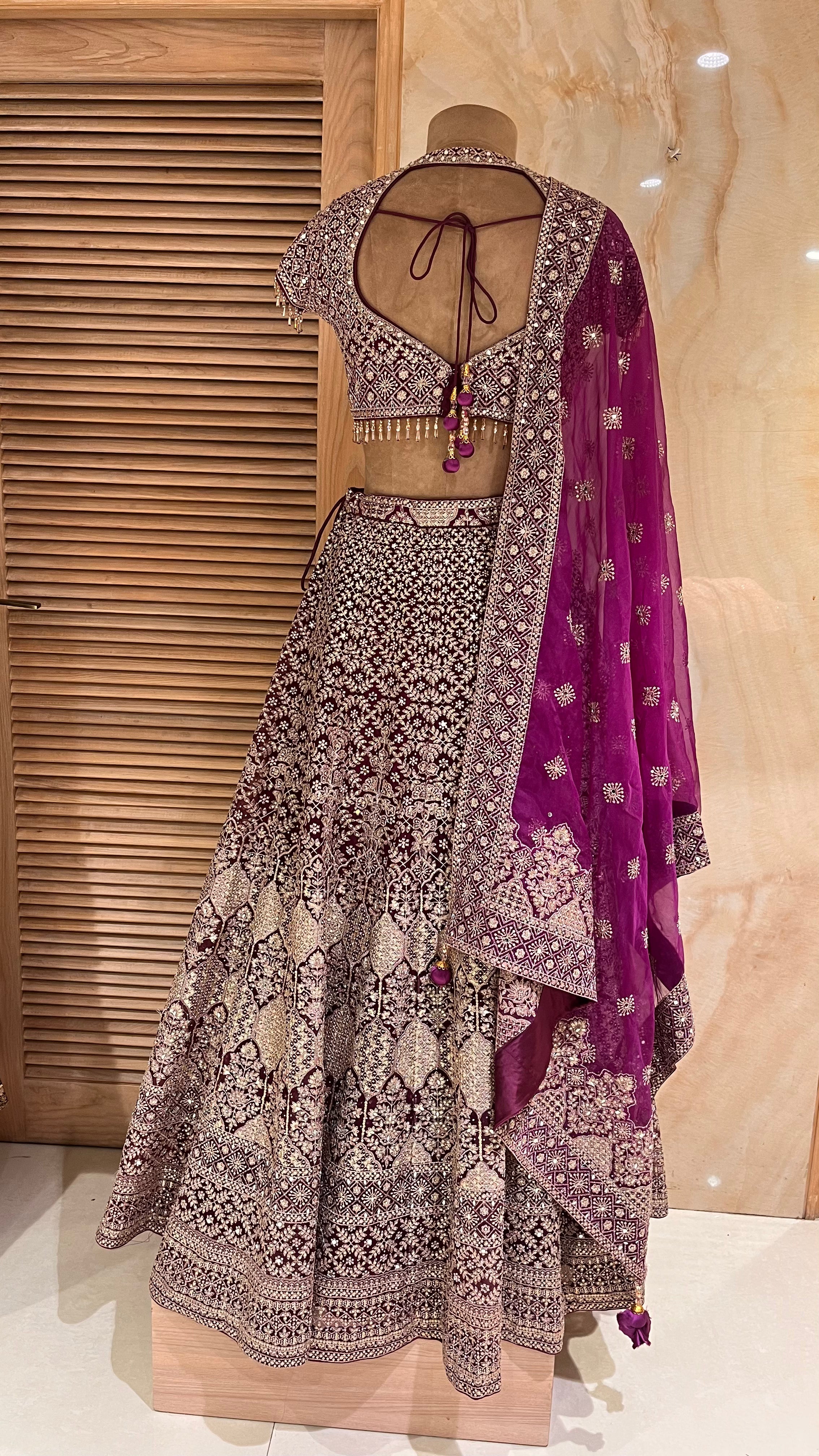 ELEGANT DESIGNER LEHENGA SET