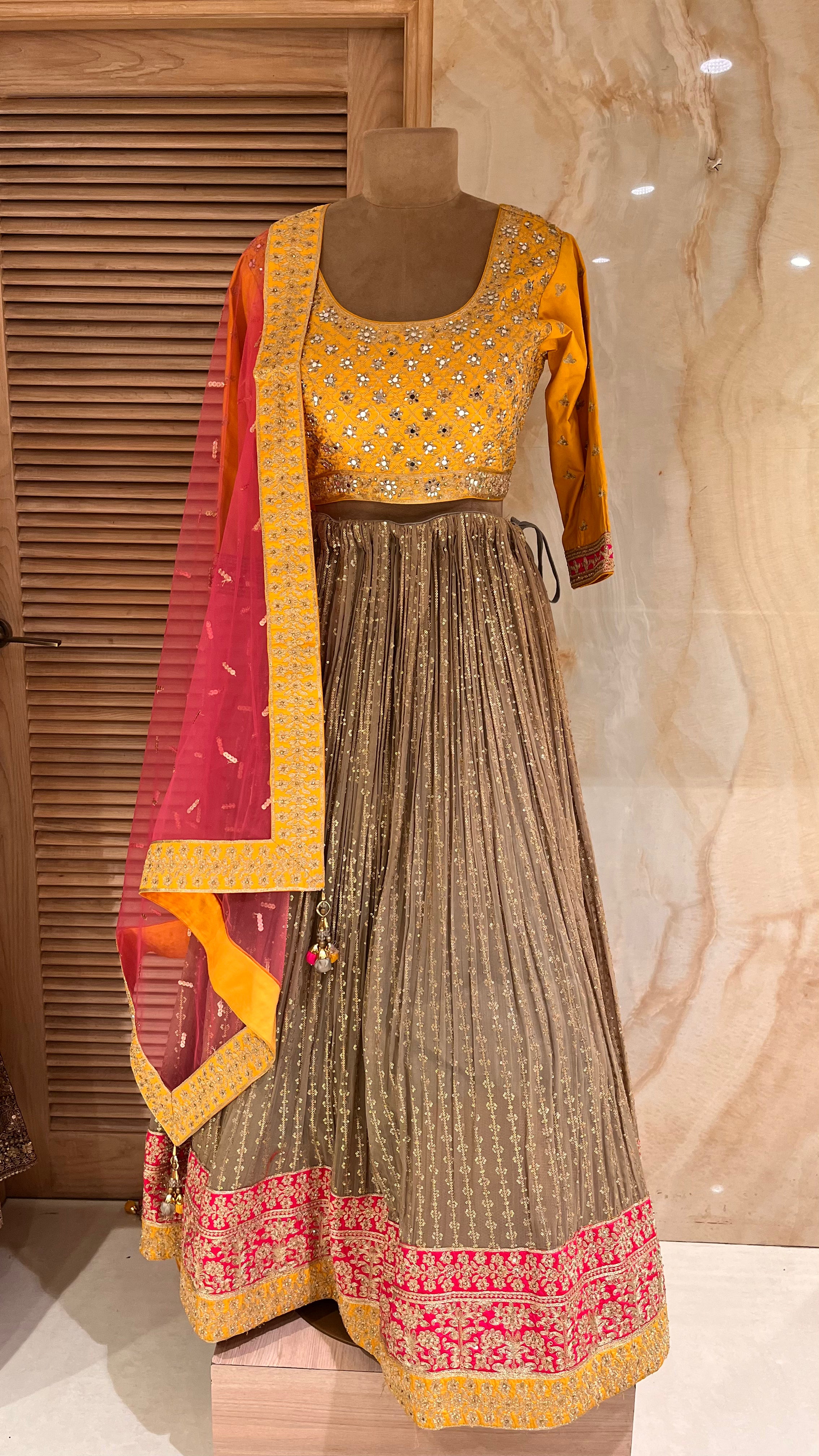 PREMIUM PARTY WEAR LEHENGA SET