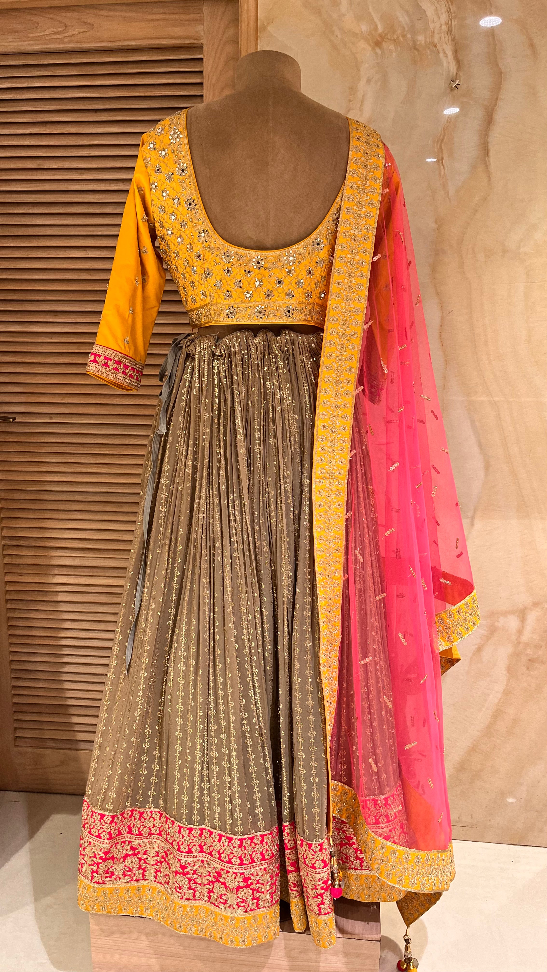 PREMIUM PARTY WEAR LEHENGA SET