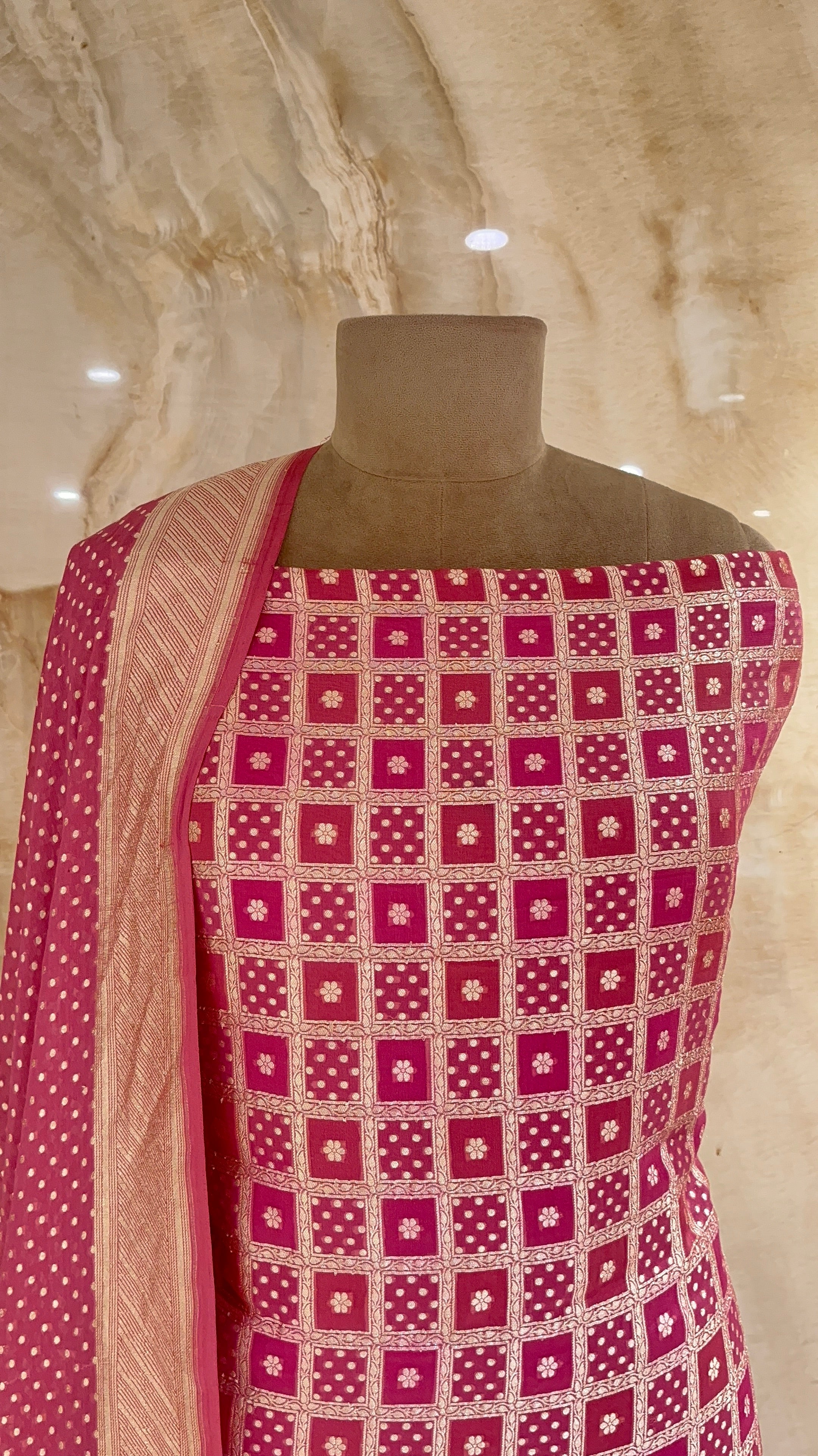 ELEGANT DESIGNER UNSTITCHED SUIT SET