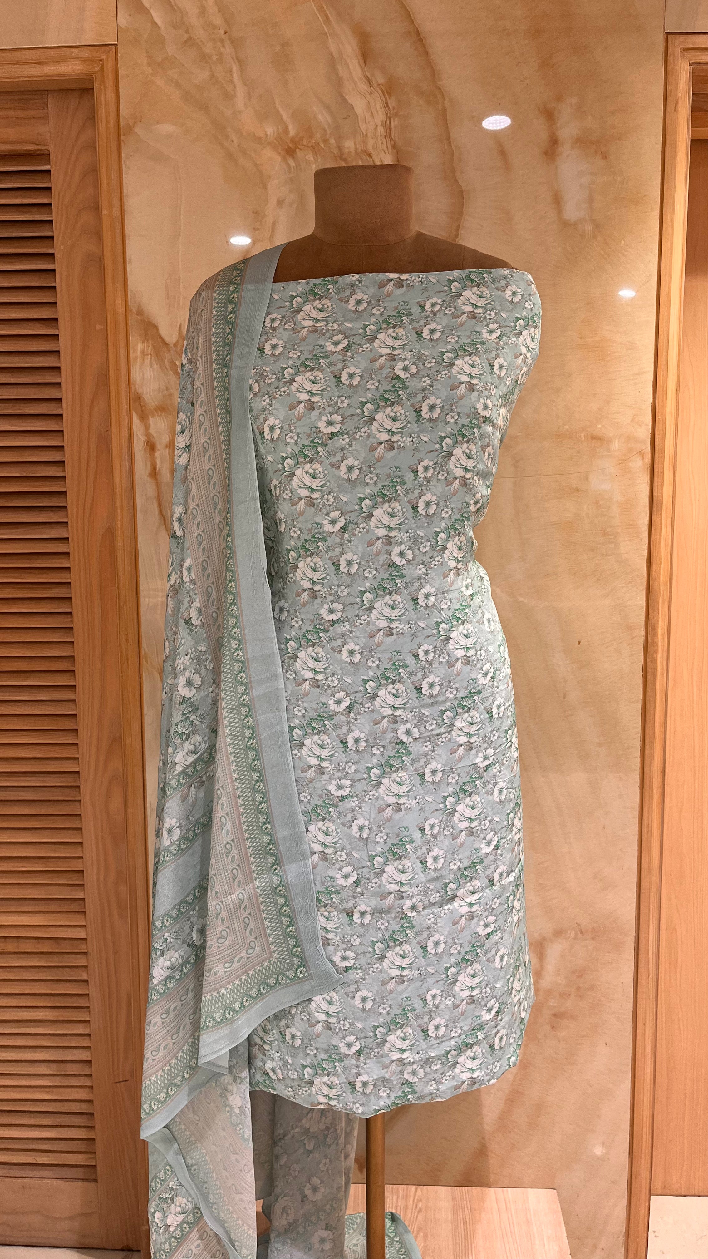 ELEGANT PRINTED UNSTITCHED SUIT SET
