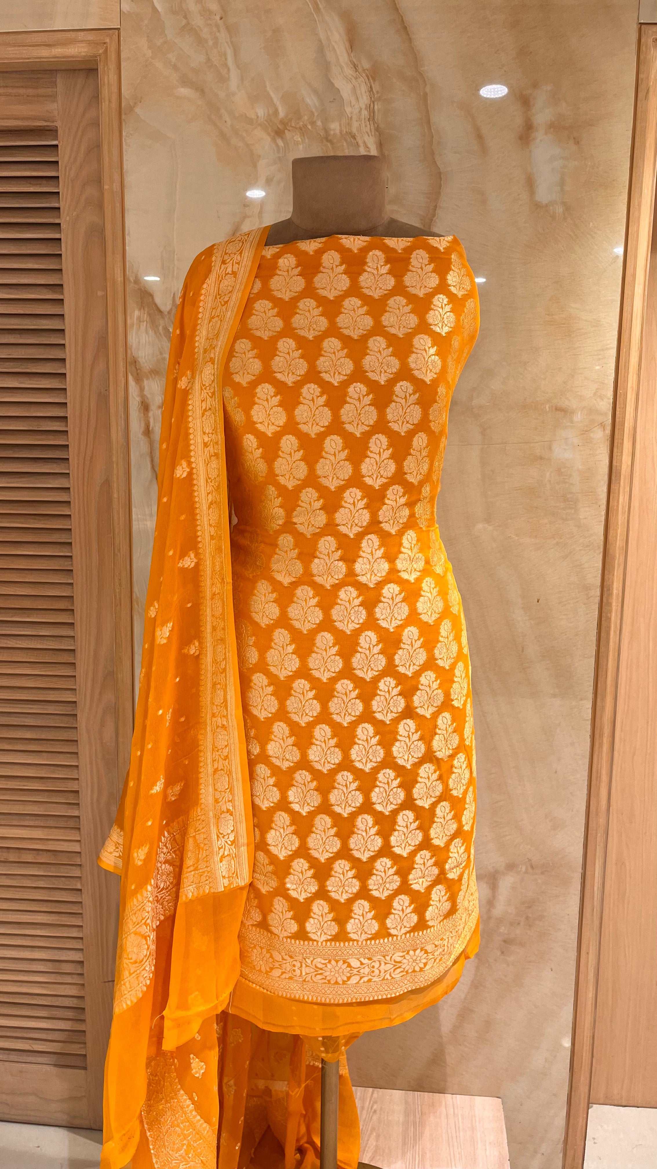 ROYAL BANARASI UNSTITCHED SUIT SET