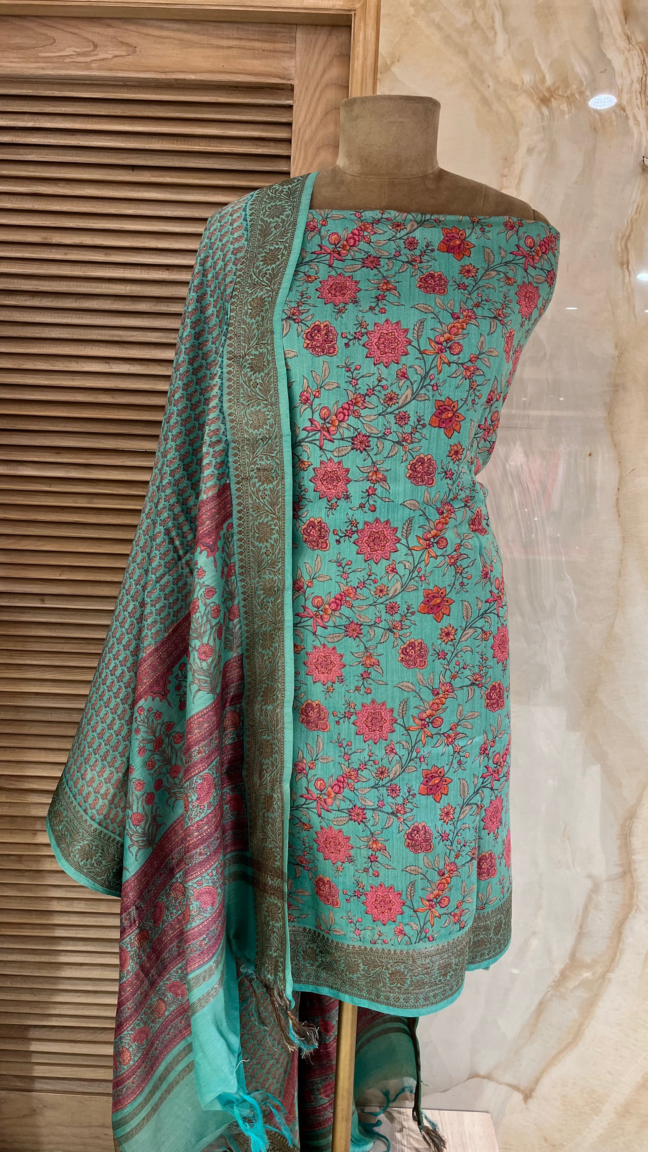 PREMIUM PRINTED UNSTITCHED SUIT SET