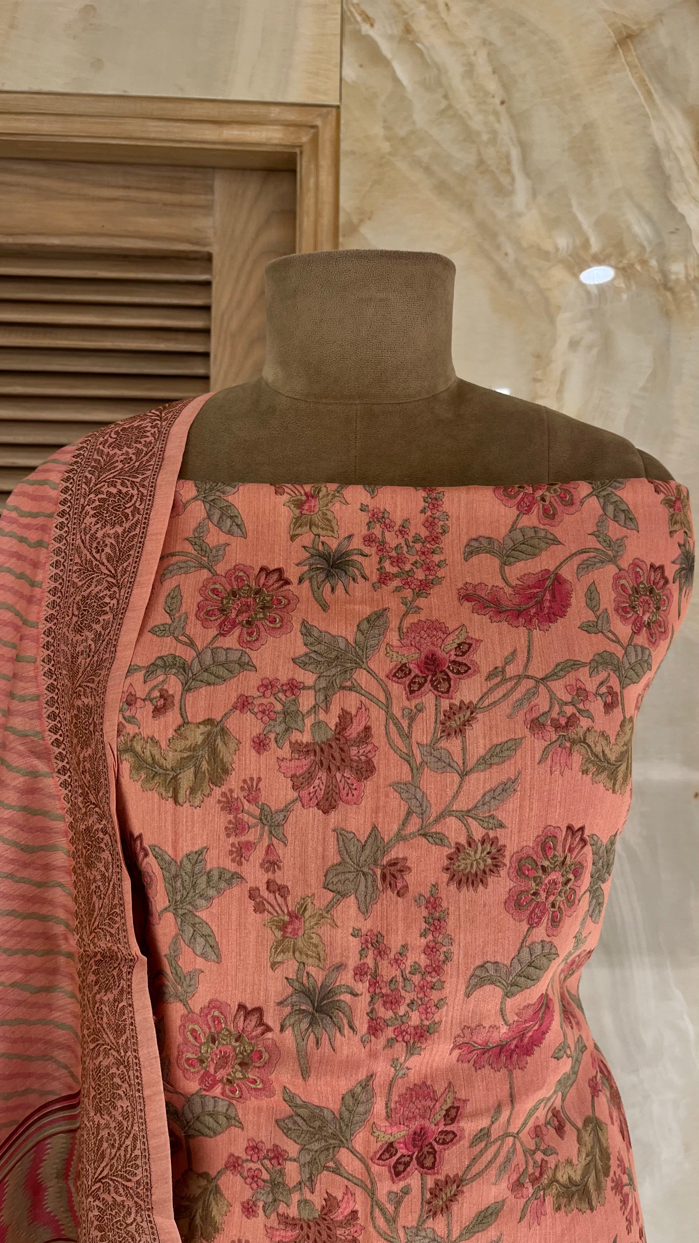 TRADITIONAL PRINTED UNSTITCHED SUIT SET