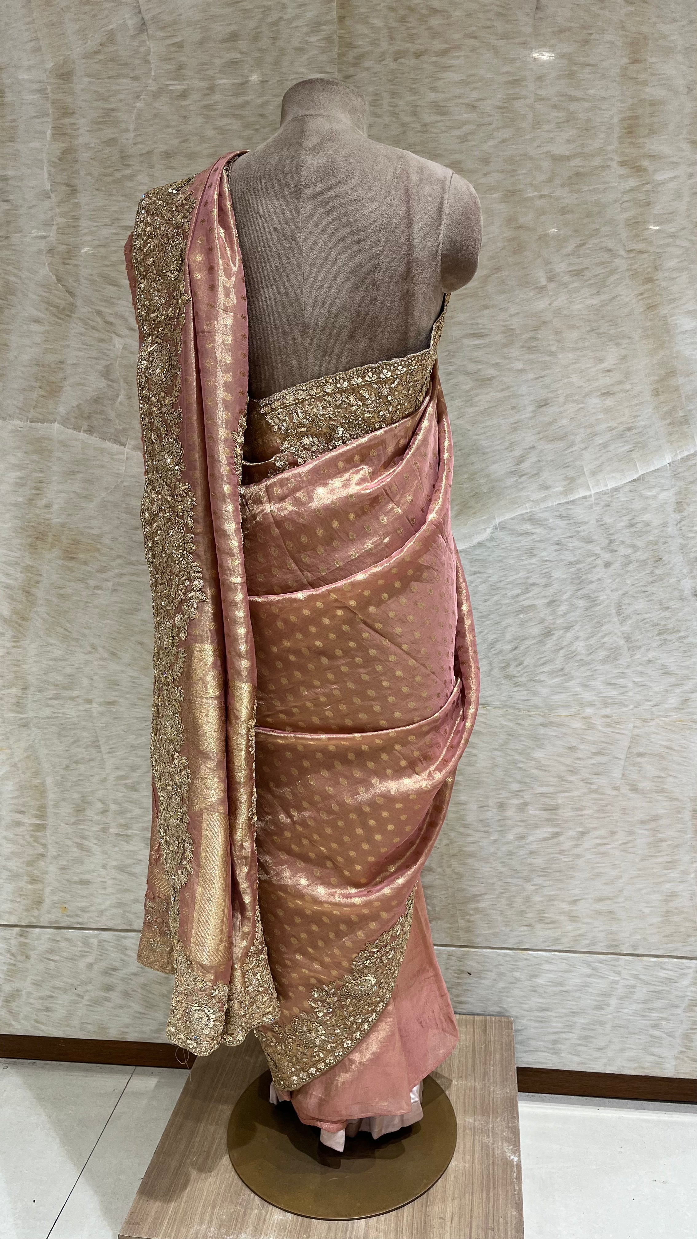 ELEGANT DESIGNER SAREE SET