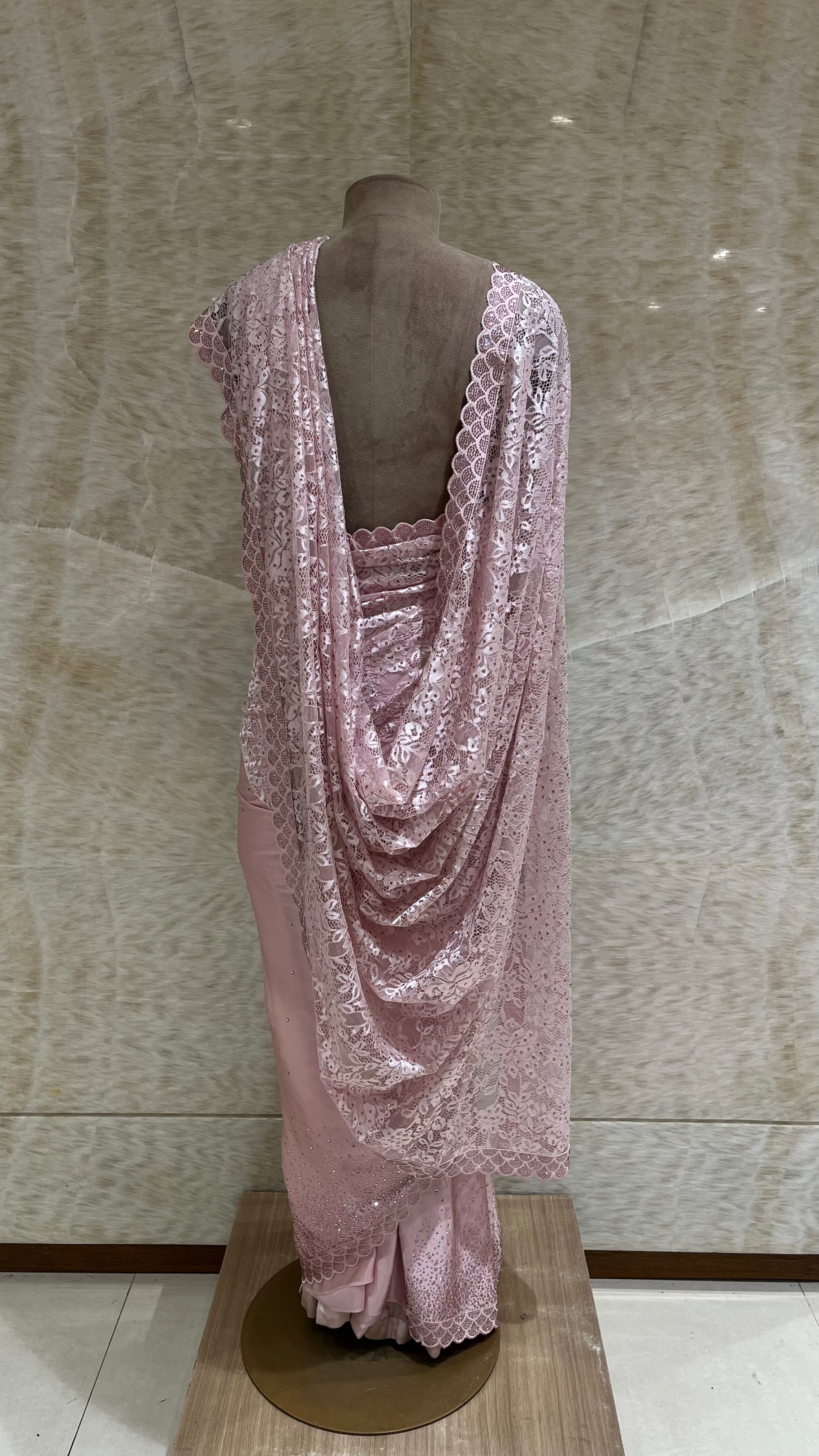 BEAUTIFUL FESTIVE WEAR SAREE