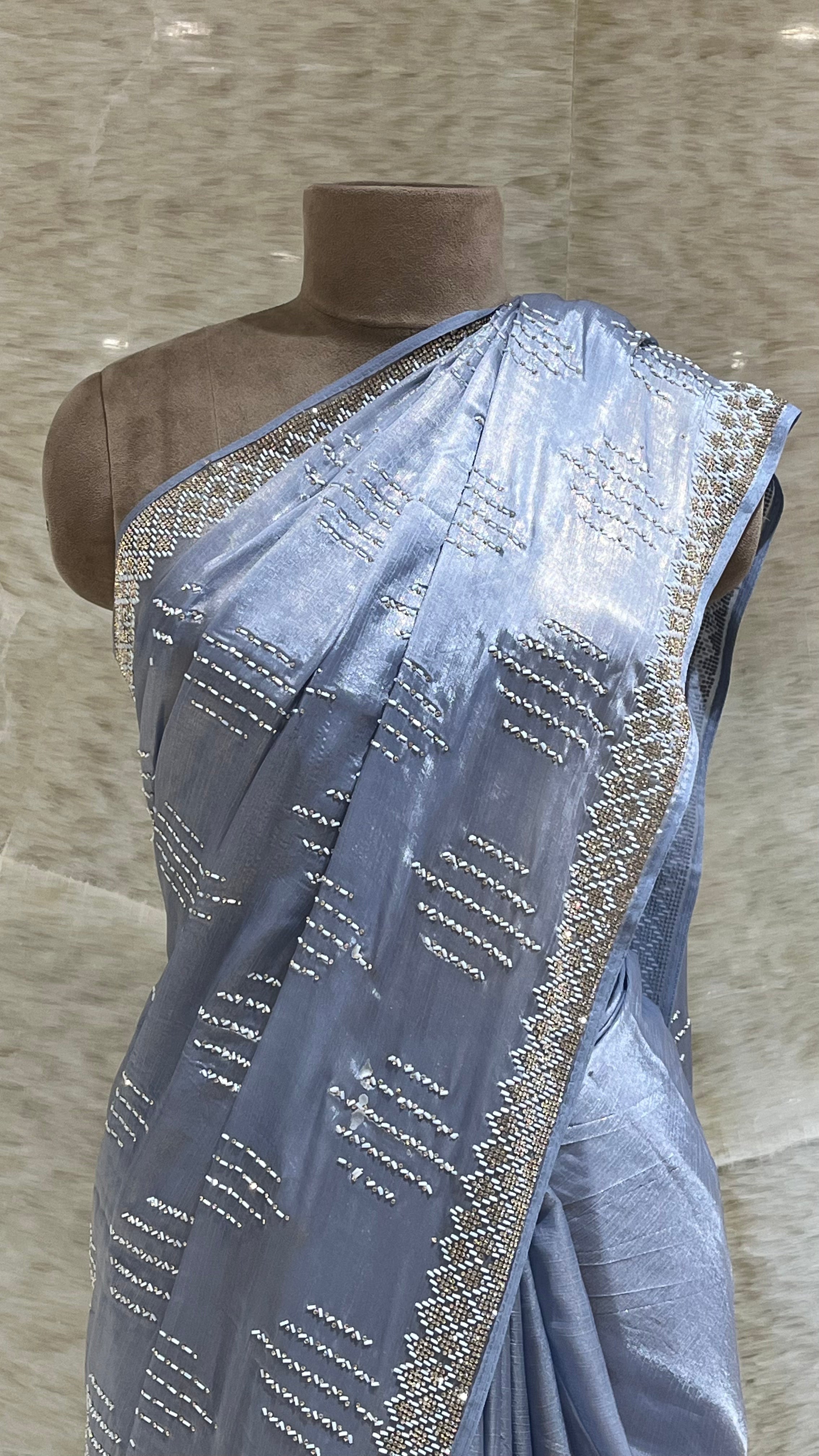 BEAUTIFUL EMBROIDERED SAREE WITH ELEGANT TRADITIONAL WORK