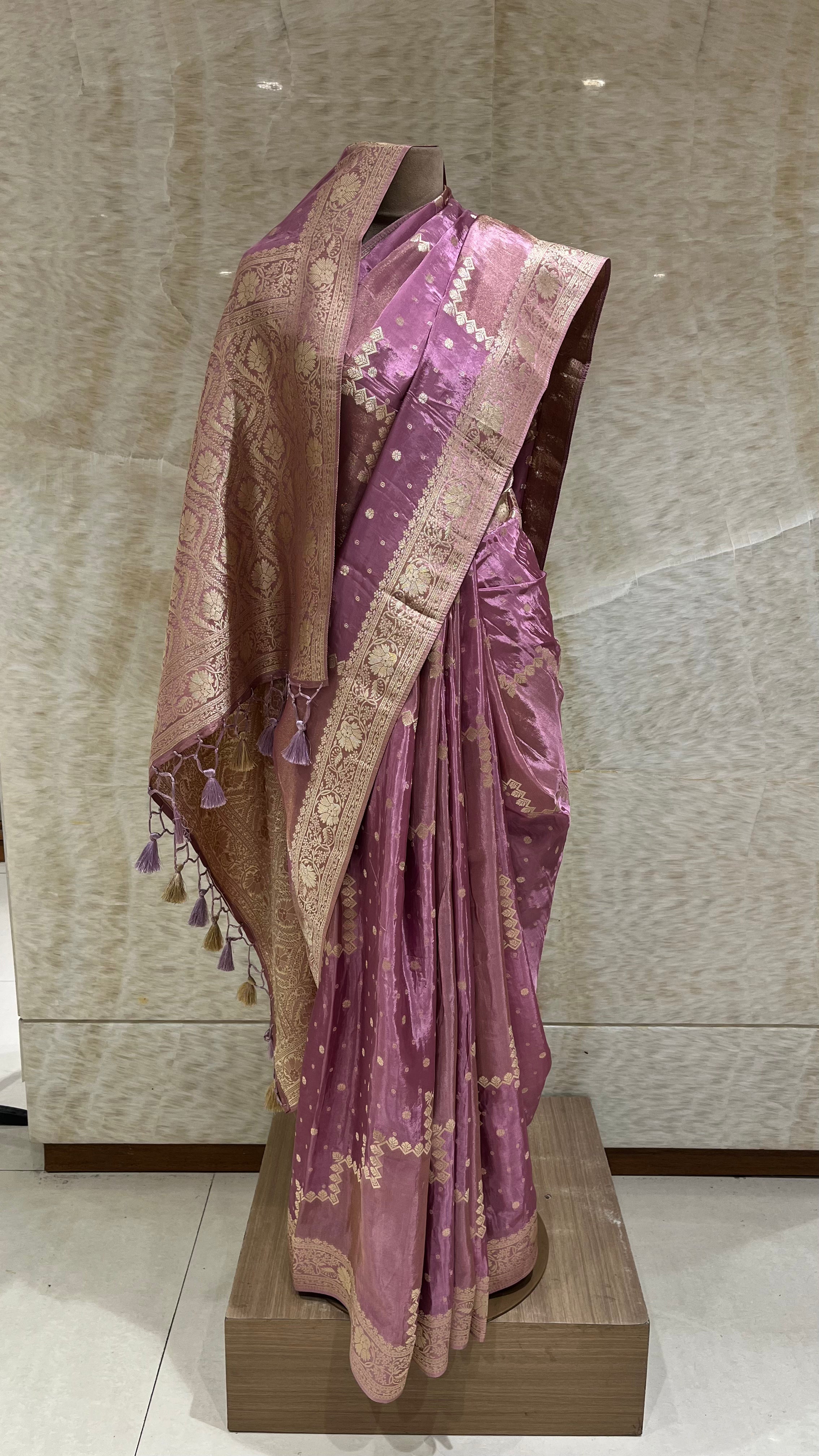 BANARASI SAREE WITH RICH ZARI WOVEN DESIGN