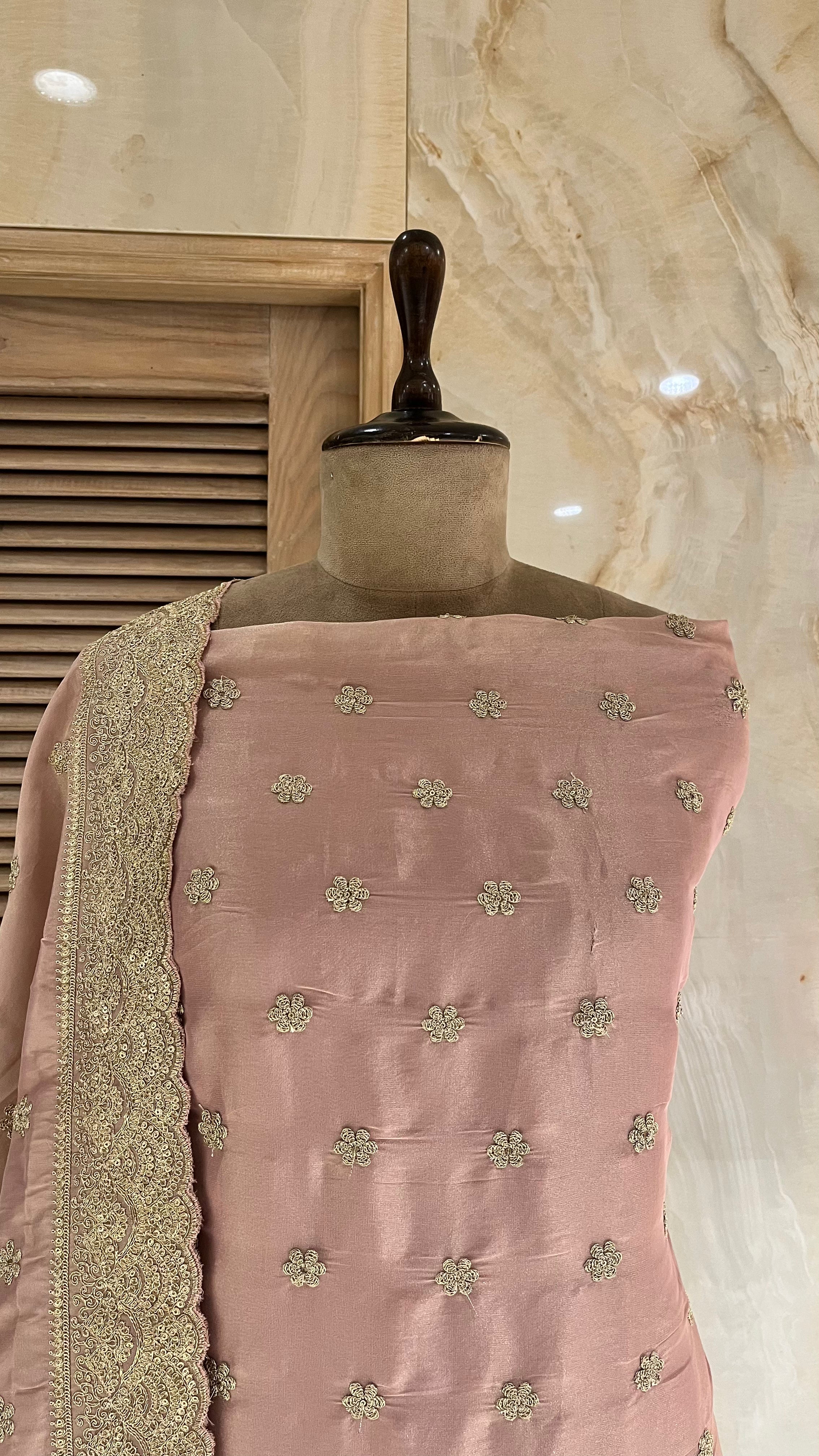 ELEGANT EMBROIDERED UNSTITCHED SUIT SET FOR WOMEN
