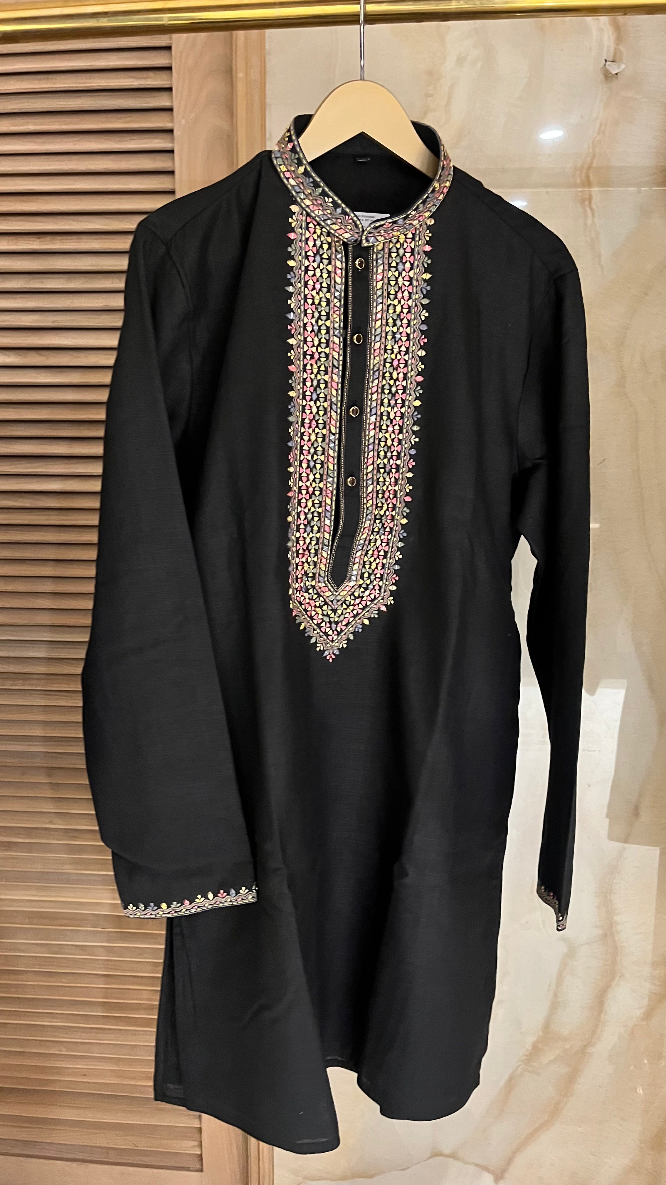 MEN'S ETHNIC KURTA PAJAMA SET