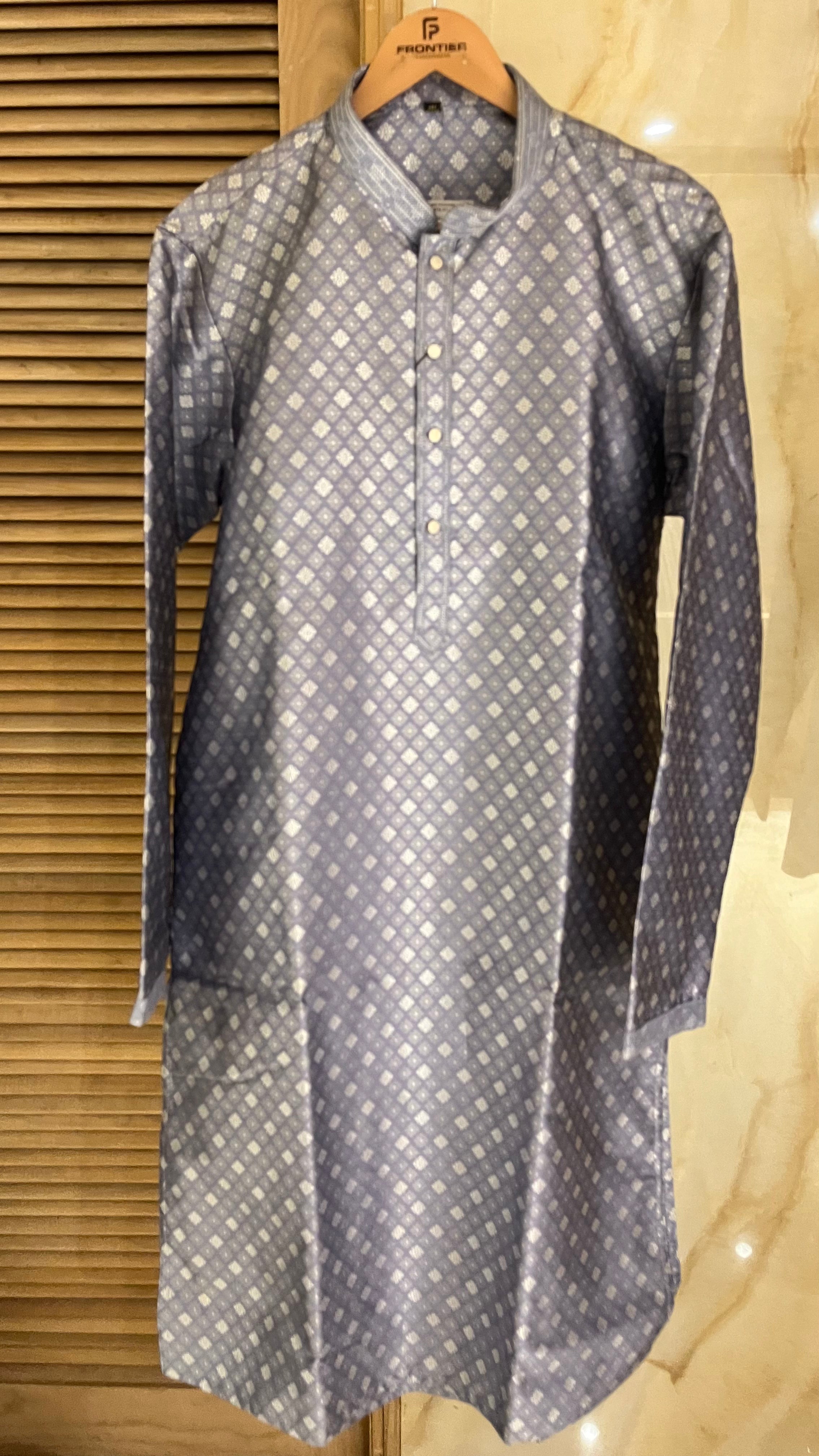 MEN'S DESIGNER KURTA PAJAMA SET