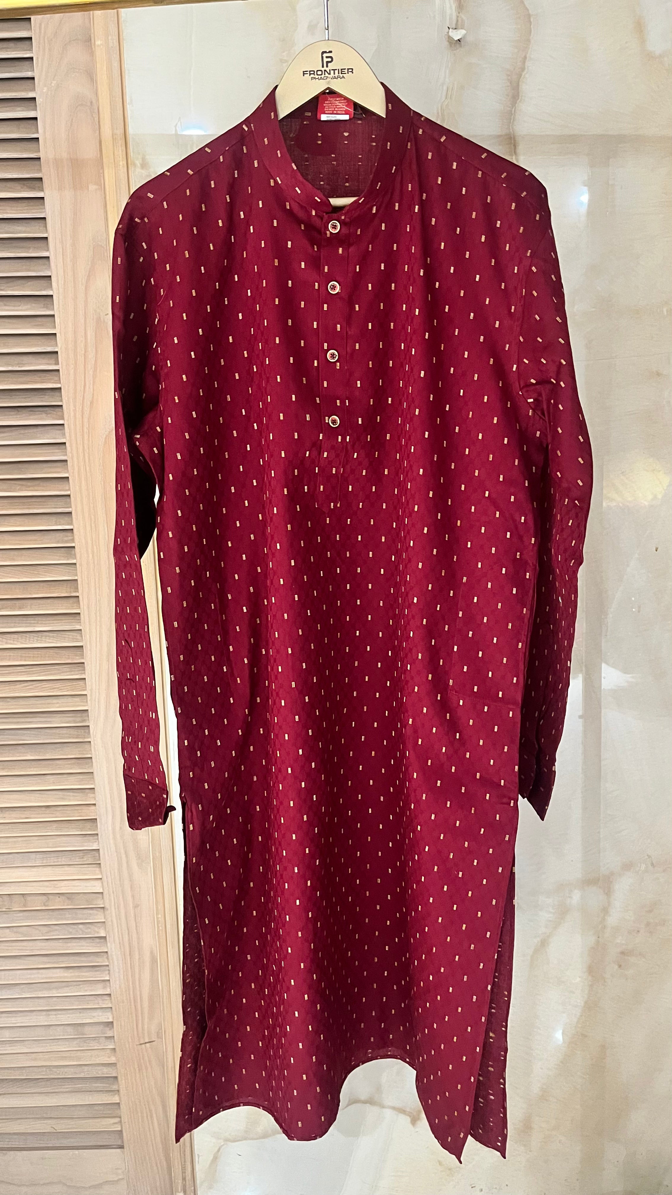 CLASSIC MEN'S KURTA PAJAMA SET