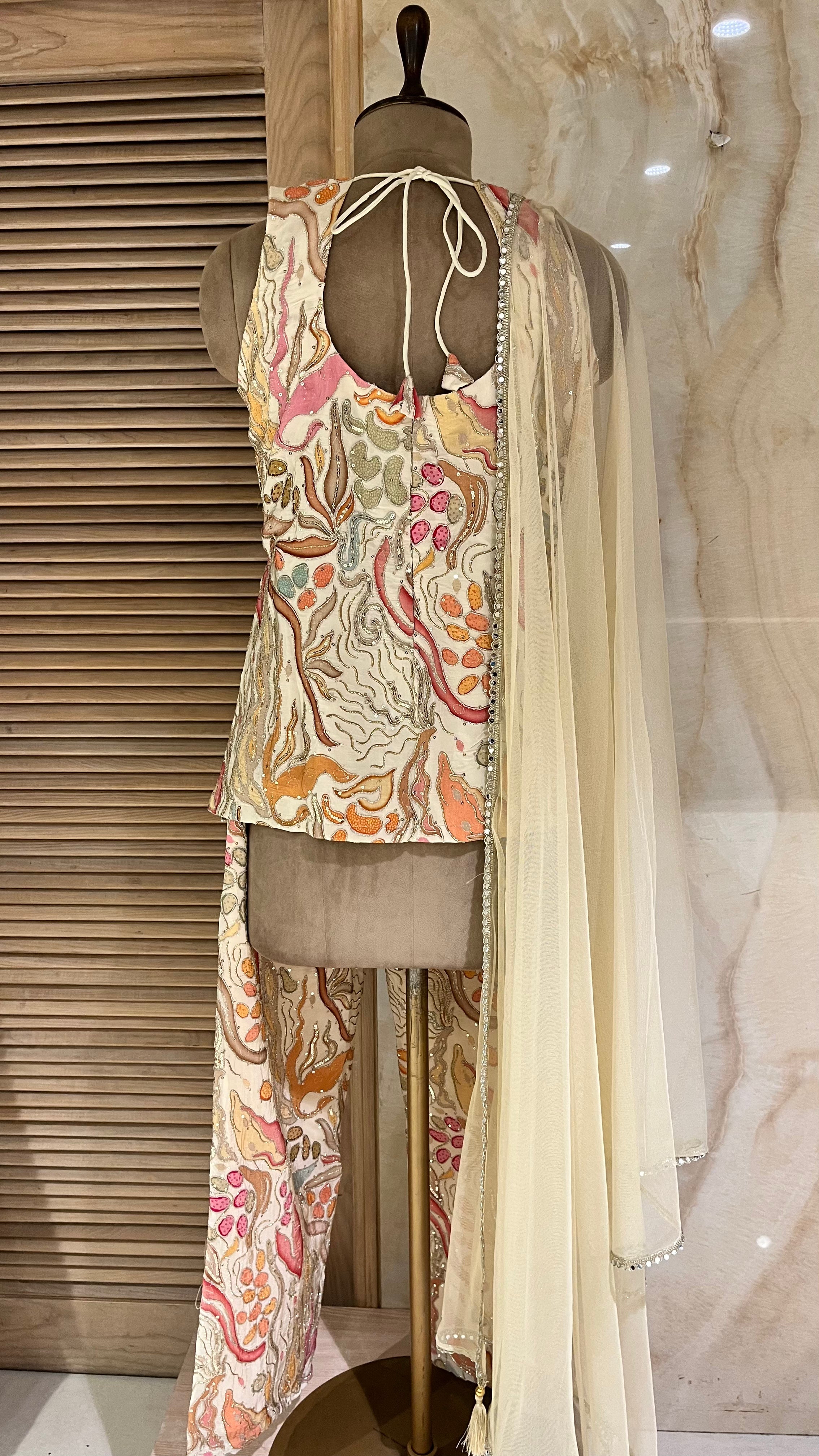 ELEGANT READYMADE SUIT SET FOR WOMEN