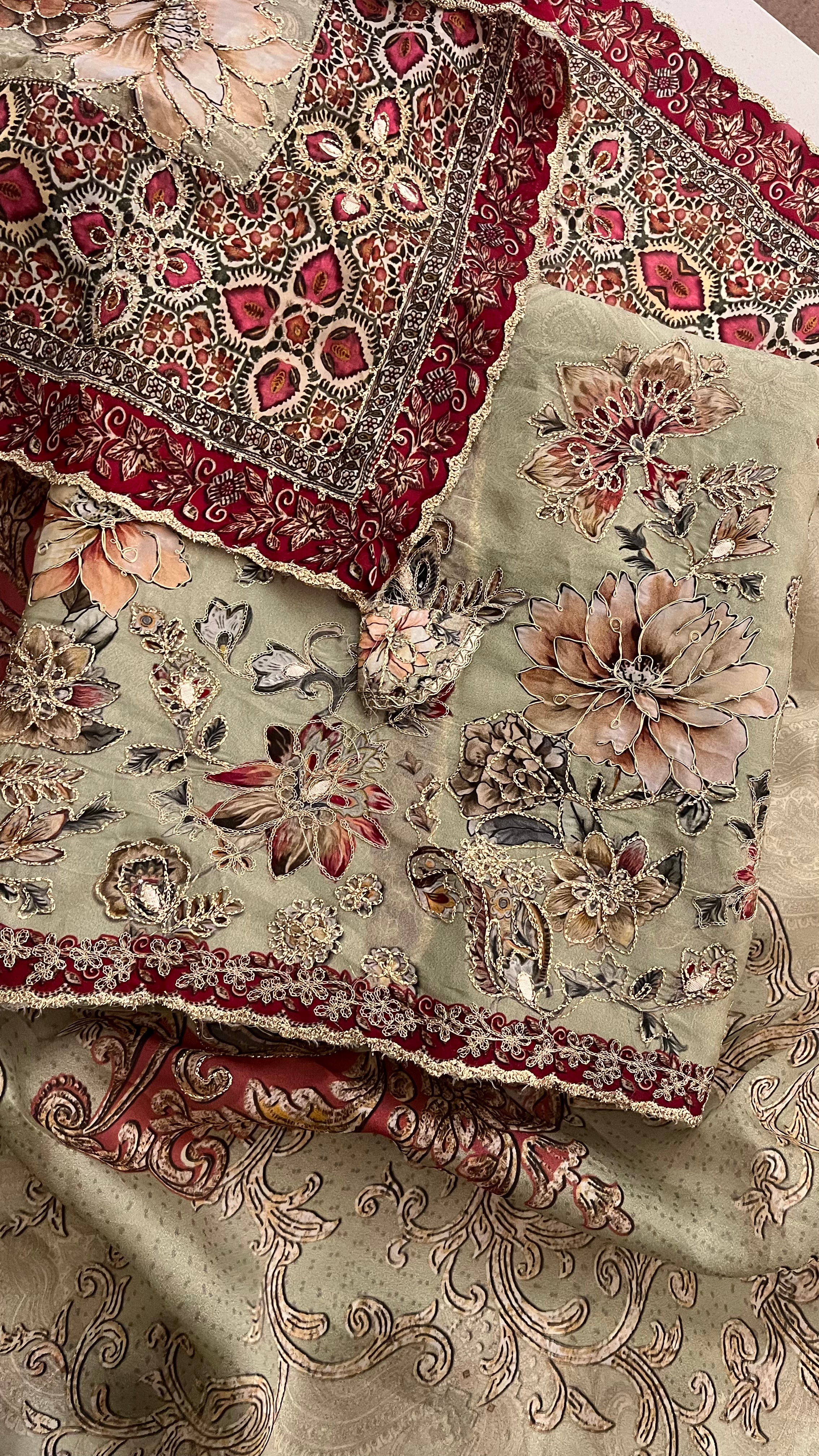PREMIUM EMBROIDERED UNSTITCHED SUIT SET