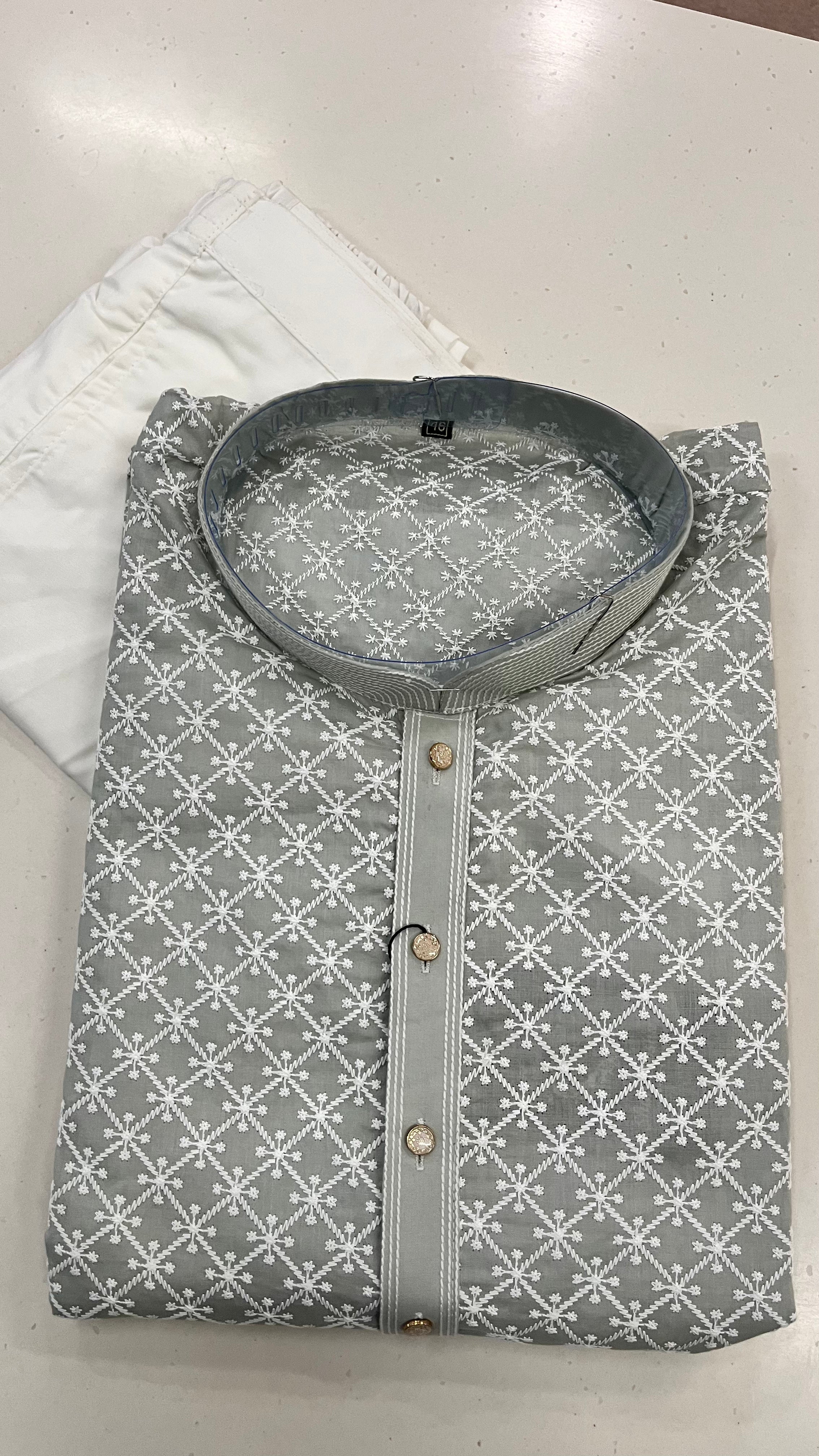MEN'S COTTON BLEND GREY EMBROIDERED ETHNIC KURTA PAJAMA SET