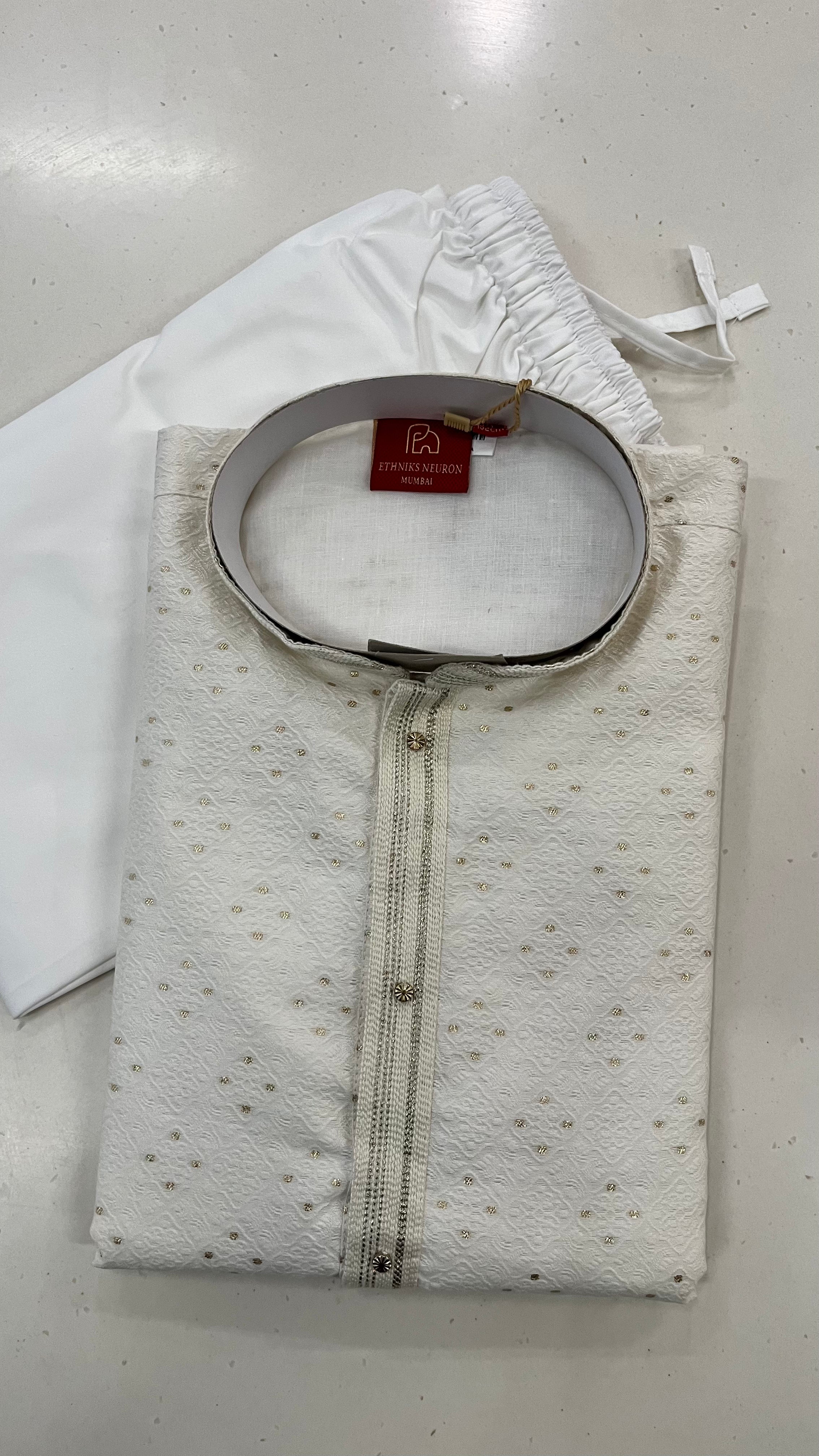 KIDS WHITE EMBROIDERED KURTA PAJAMA SET