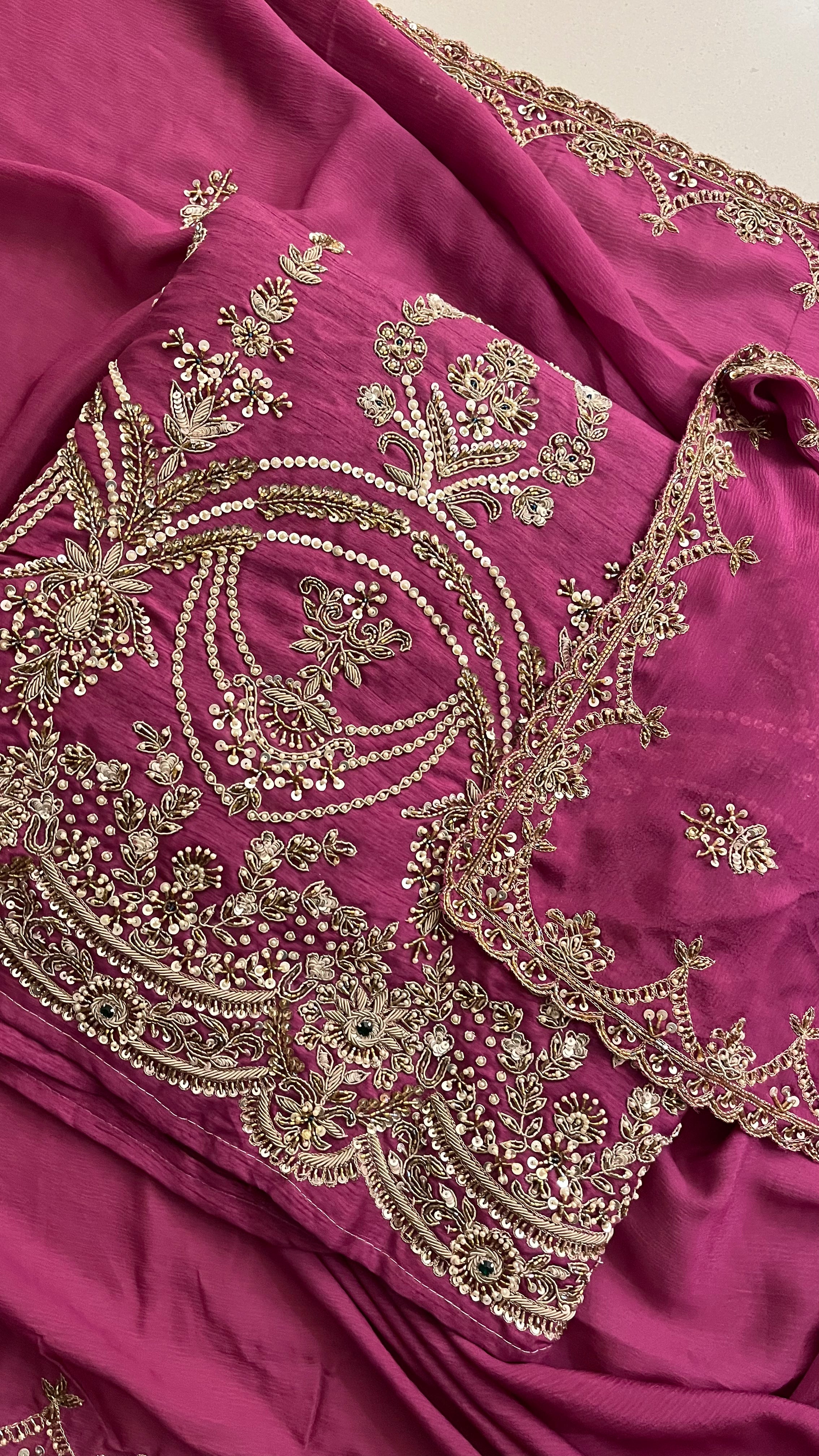 EMBROIDERED UNSTITCHED SUIT SET – MAGENTA