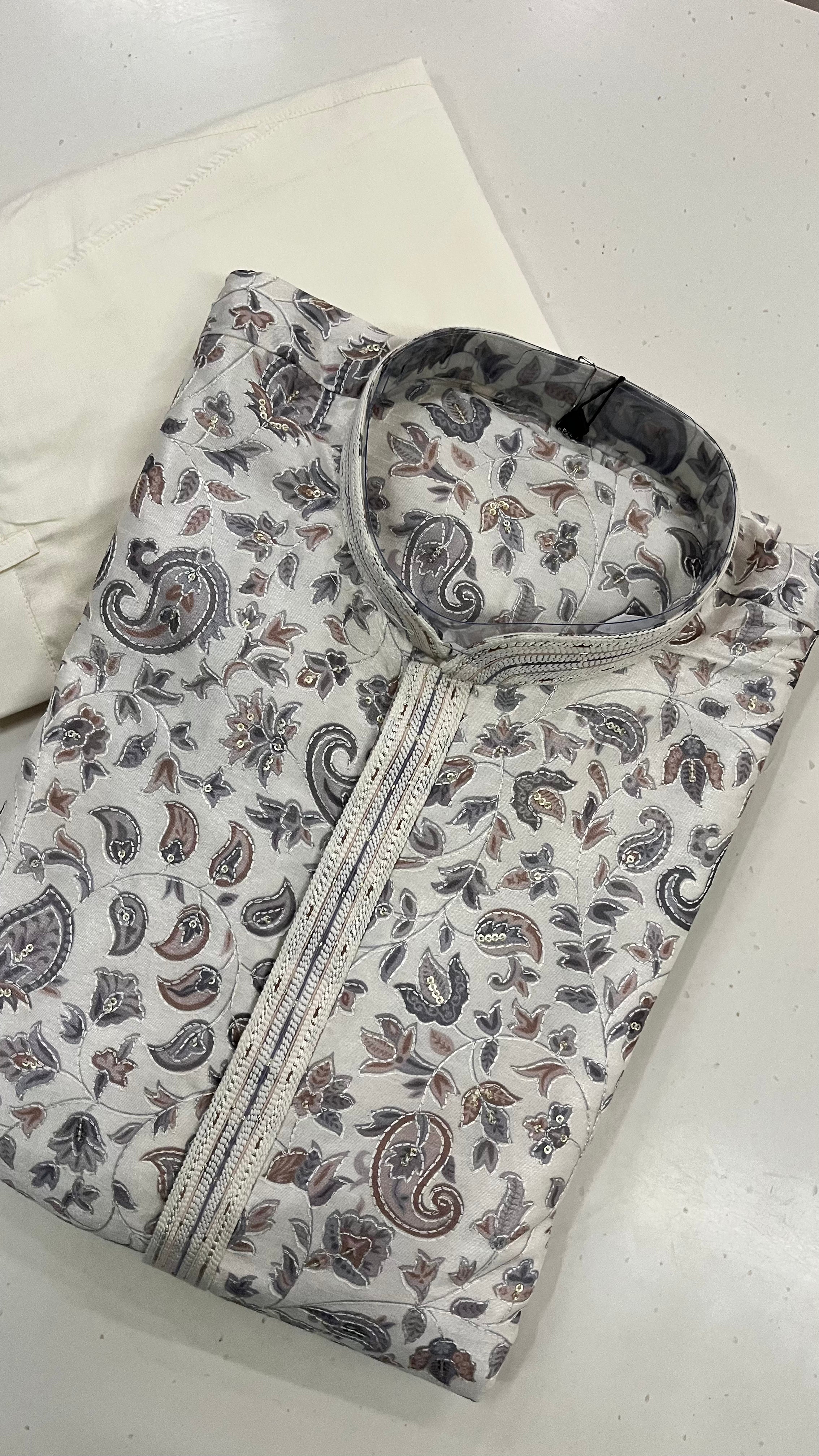 GREY PAISLEY PRINTED MEN'S KURTA PAJAMA SET