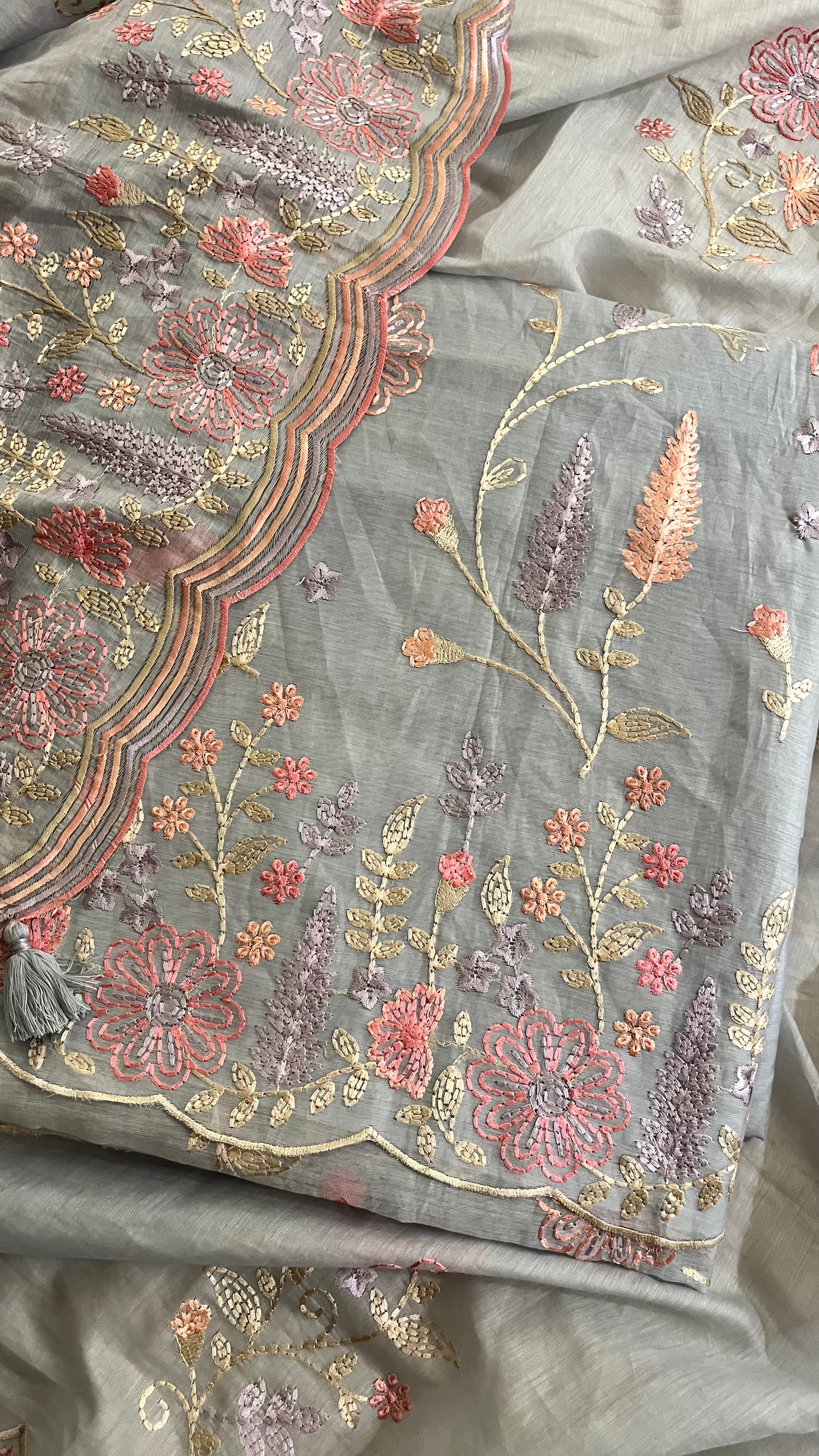 GREY FLORAL EMBROIDERED UNSTITCHED SUIT SET