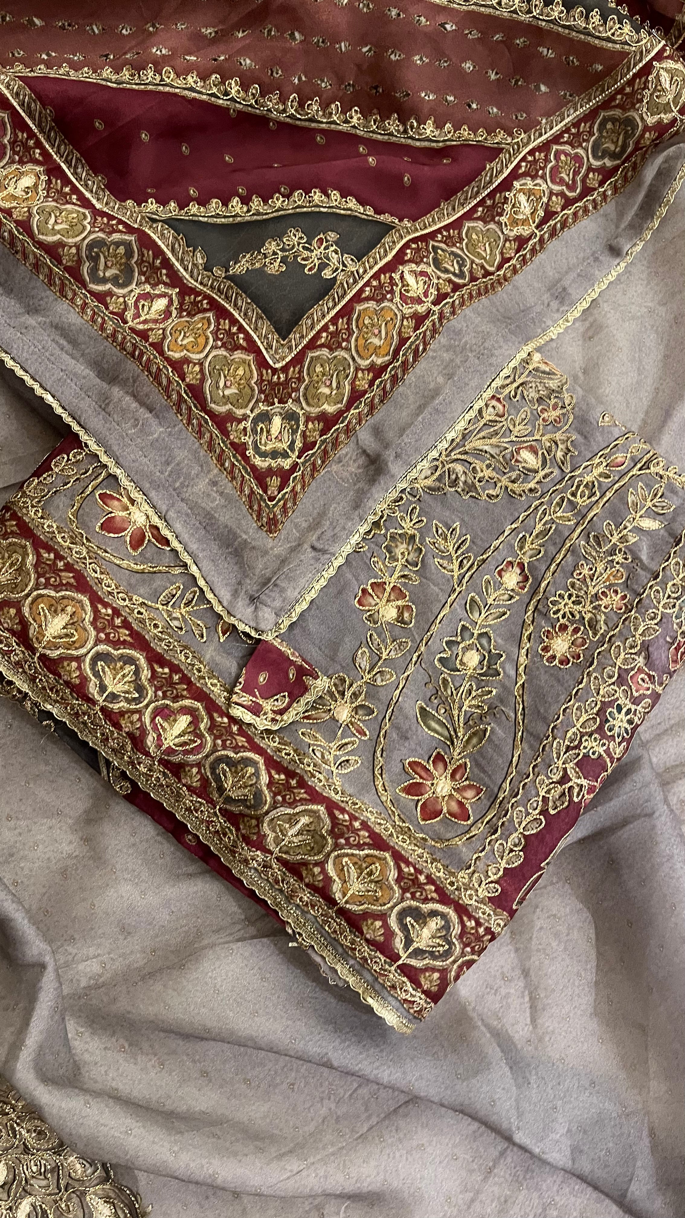 GREY MAROON EMBROIDERED UNSTITCHED SUIT