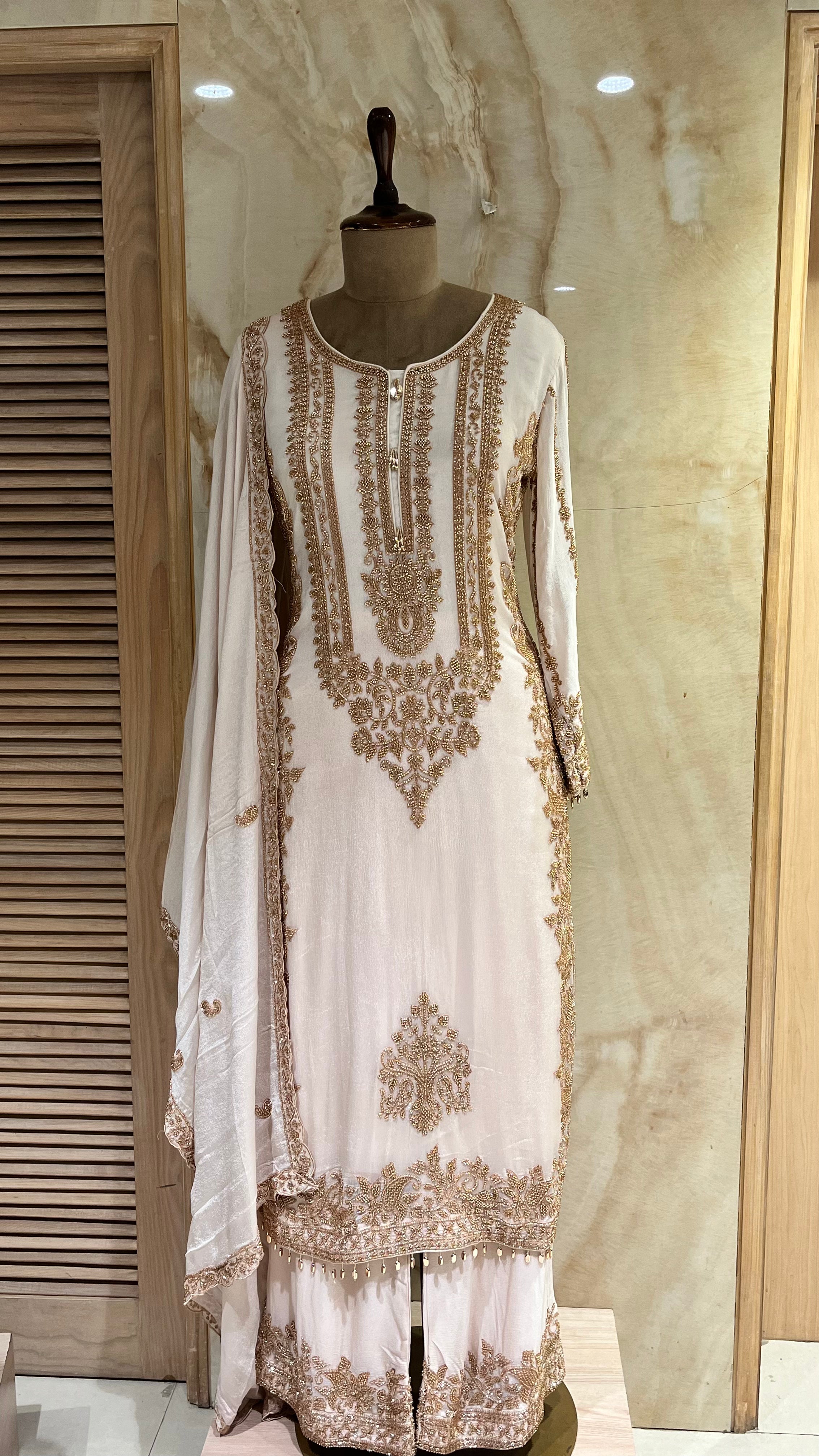 IVORY EMBROIDERED READYMADE SUIT SET