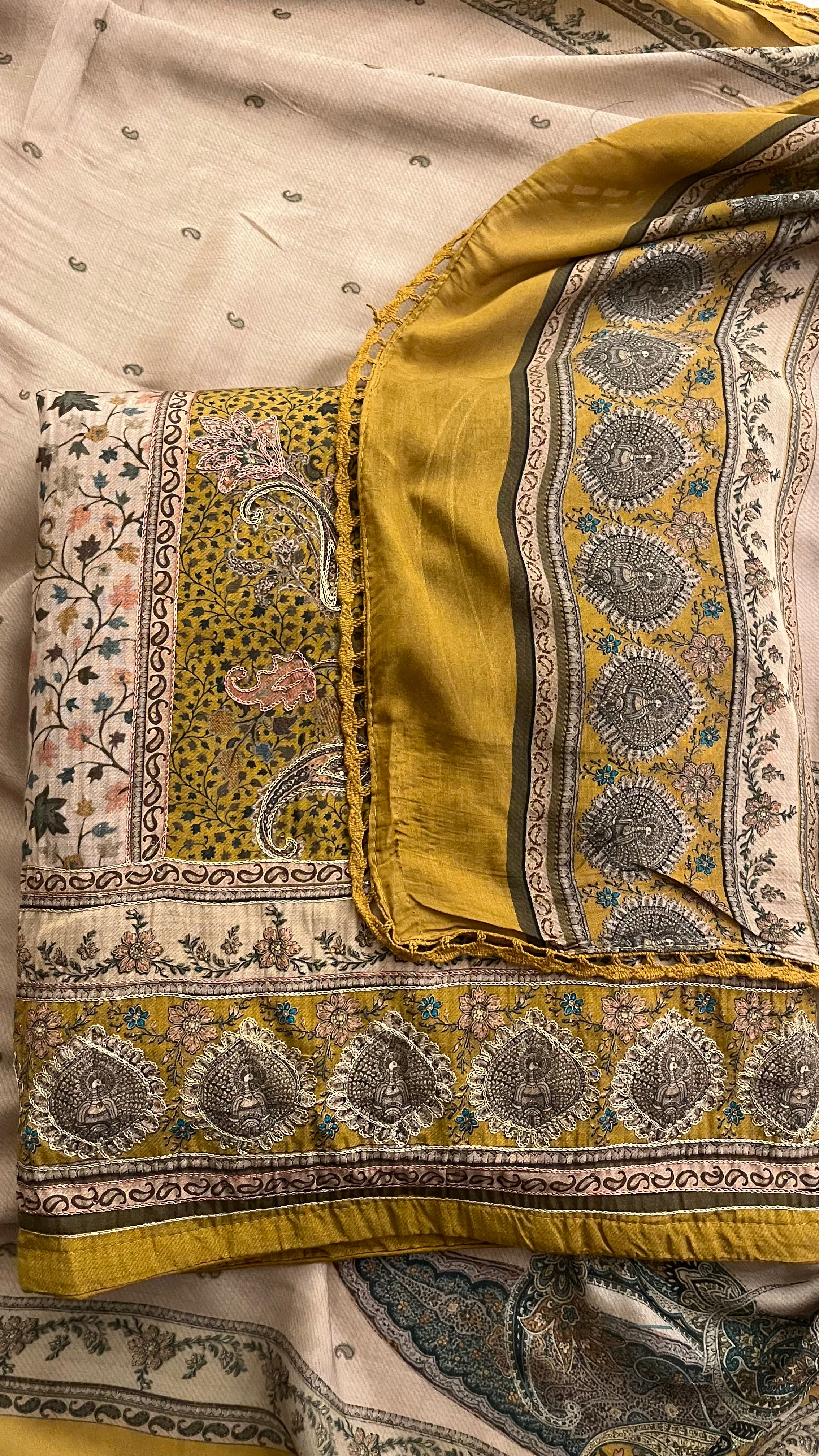 MUSTARD & CREAM PRINTED UNSTITCHED SUIT