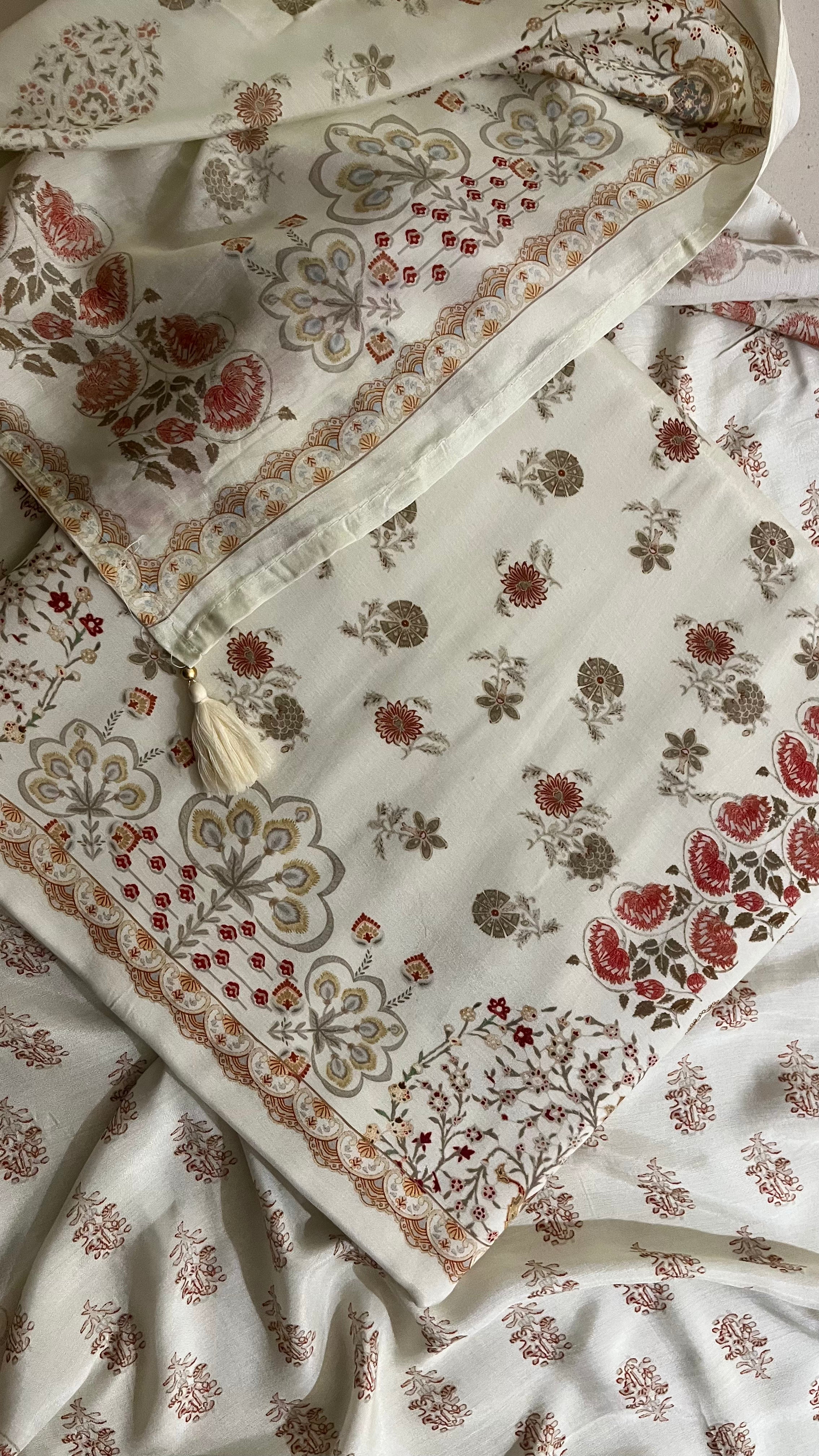 IVORY PRINTED UNSTITCHED SUIT