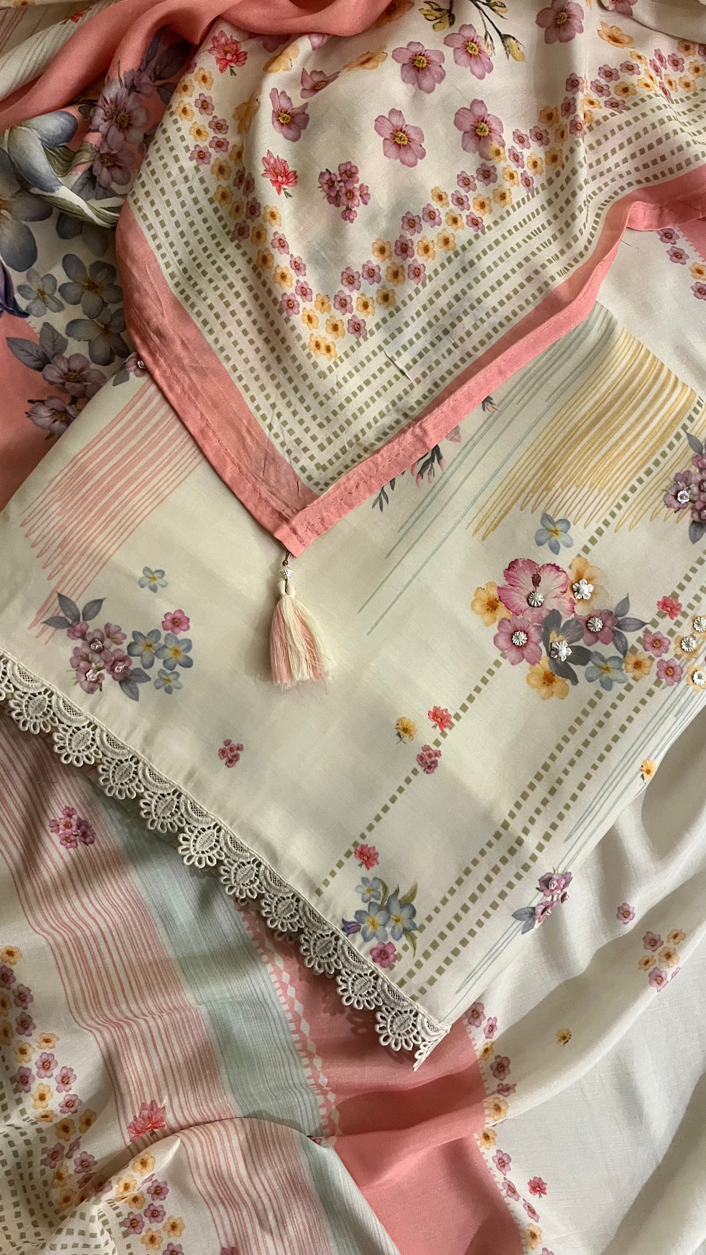 IVORY & PINK FLORAL PRINTED UNSTITCHED SUIT