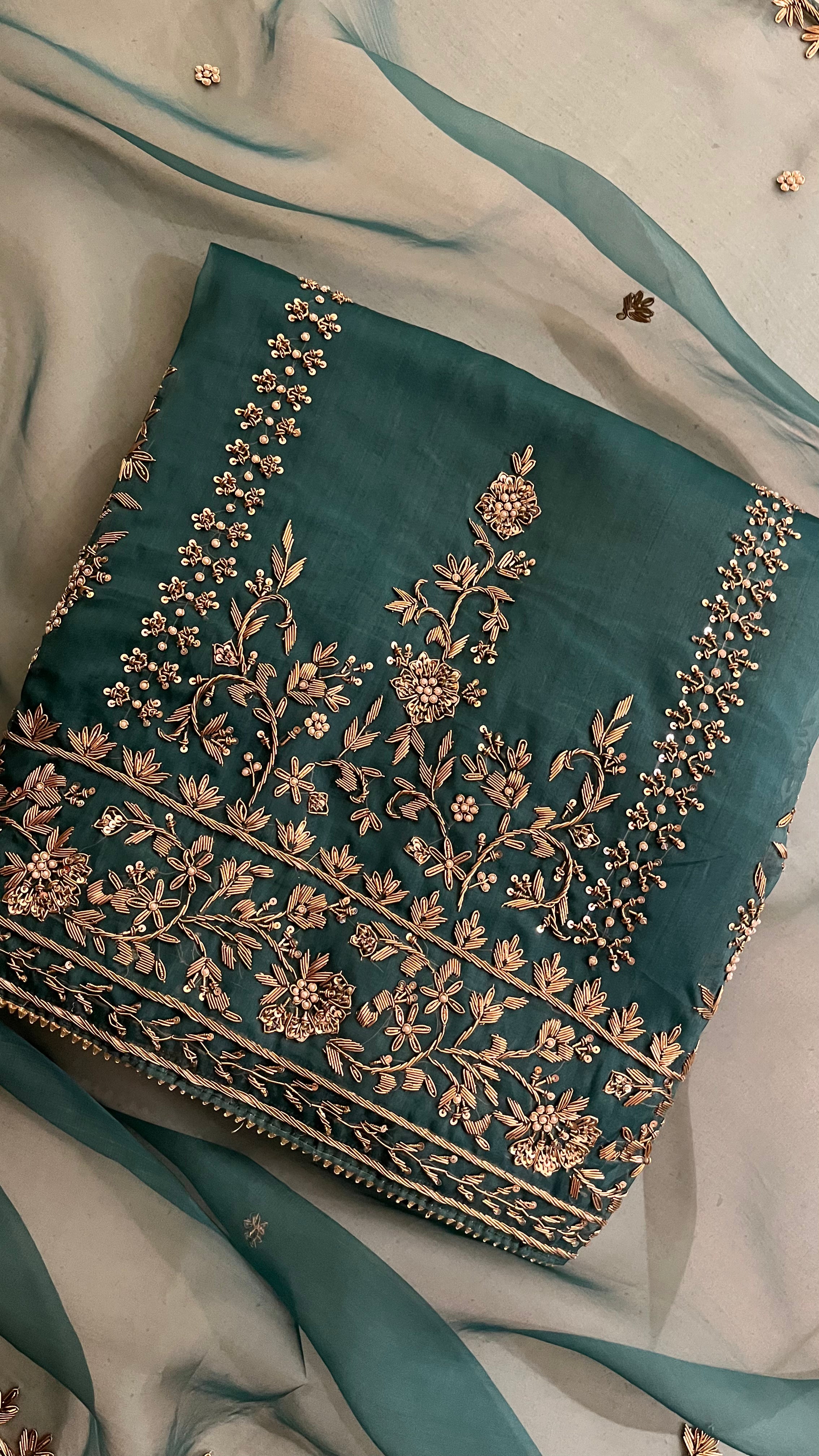 EMERALD GREEN EMBROIDERED UNSTITCHED SUIT