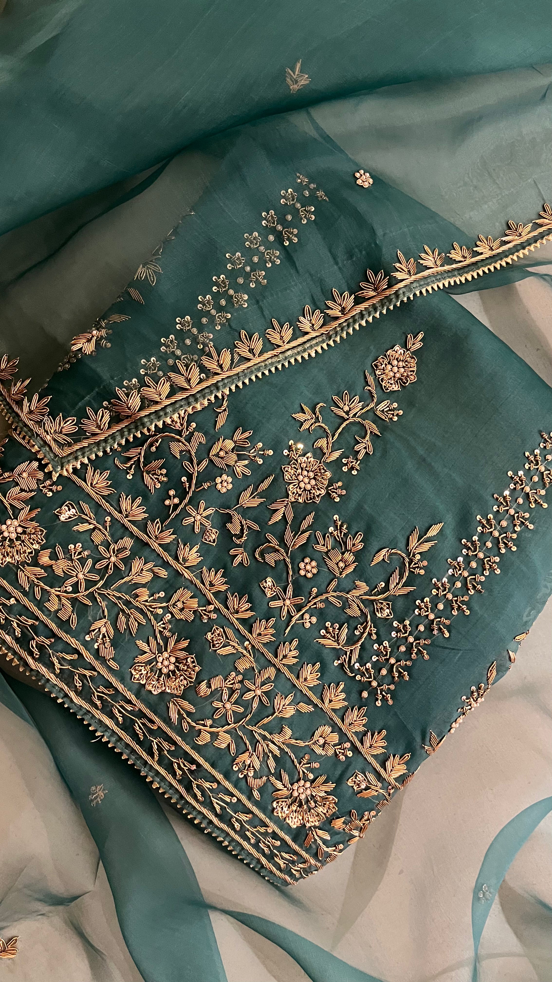 EMERALD GREEN EMBROIDERED UNSTITCHED SUIT