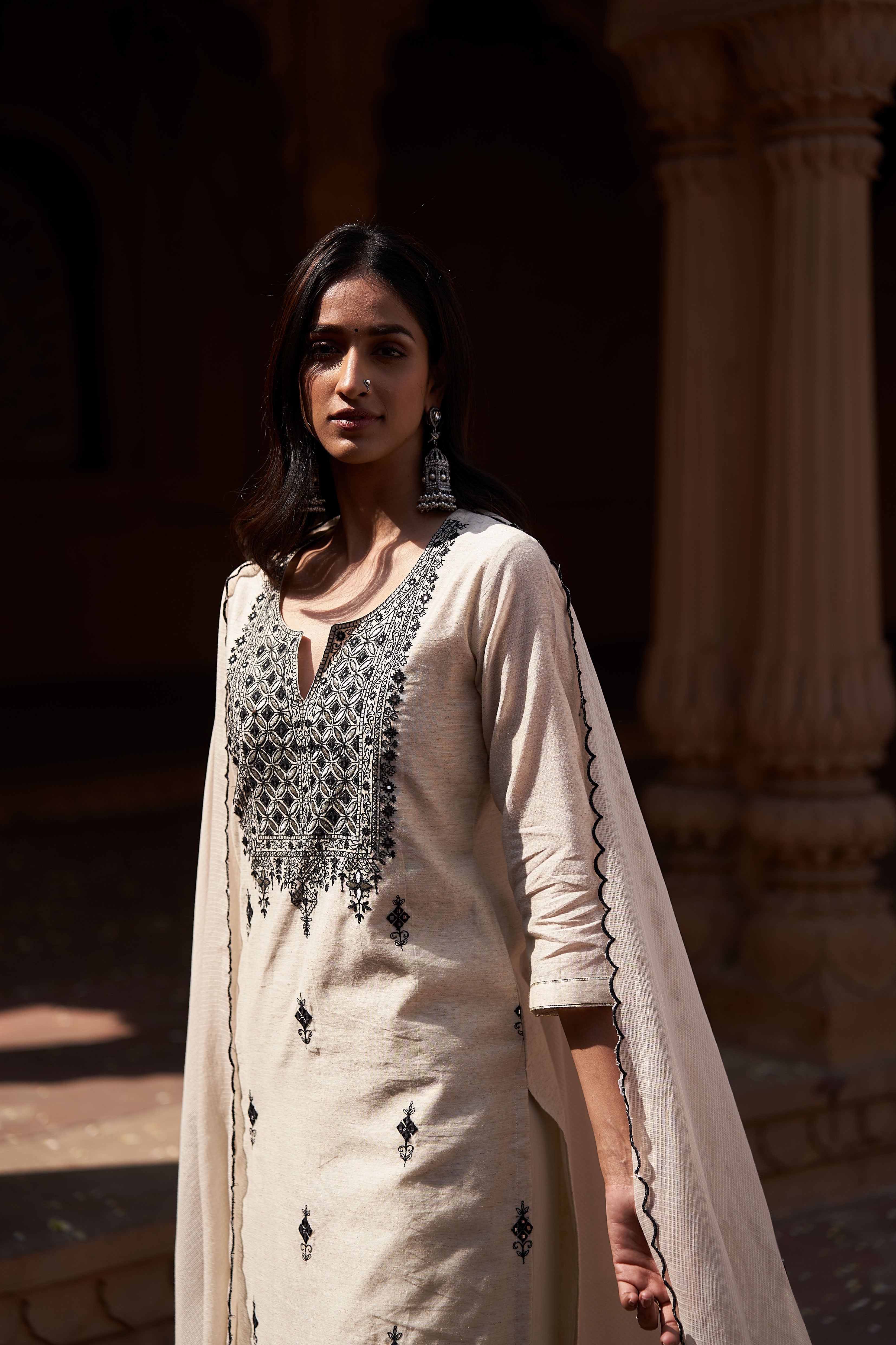 HERITAGE INDIA - OFF WHITE COTTON CHANDERI SUIT SET (WITH PANTS AND DUPATTA)