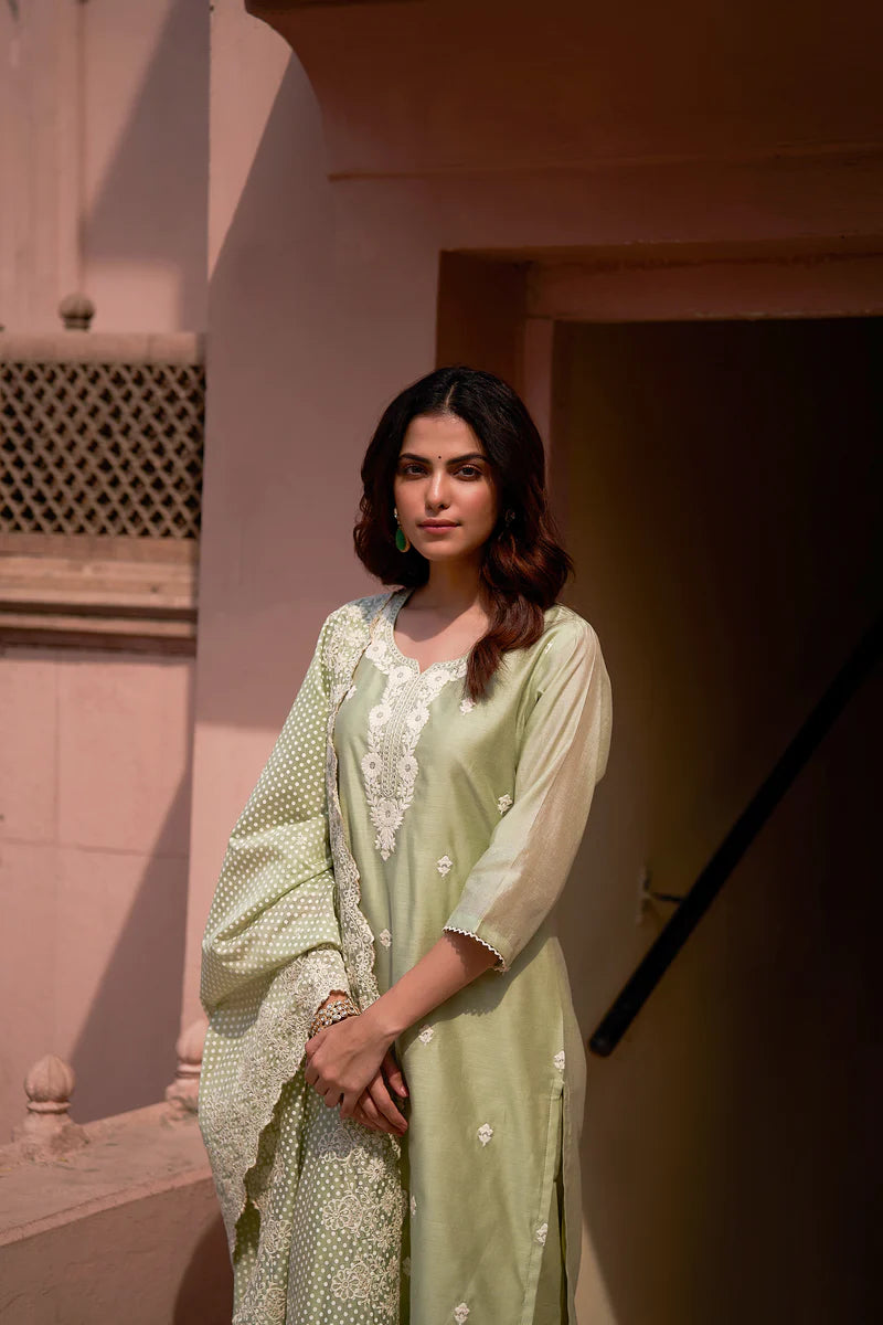 HERITAGE INDIA - PISTA GREEN CHANDERI THREAD WORK SUIT SET (WITH PANTS AND DUPATTA)