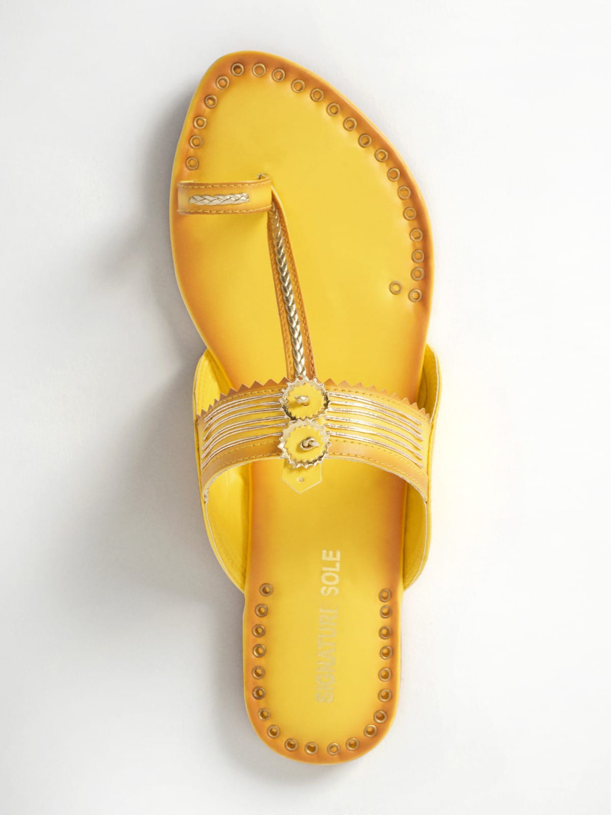 Kolhapuri chappal