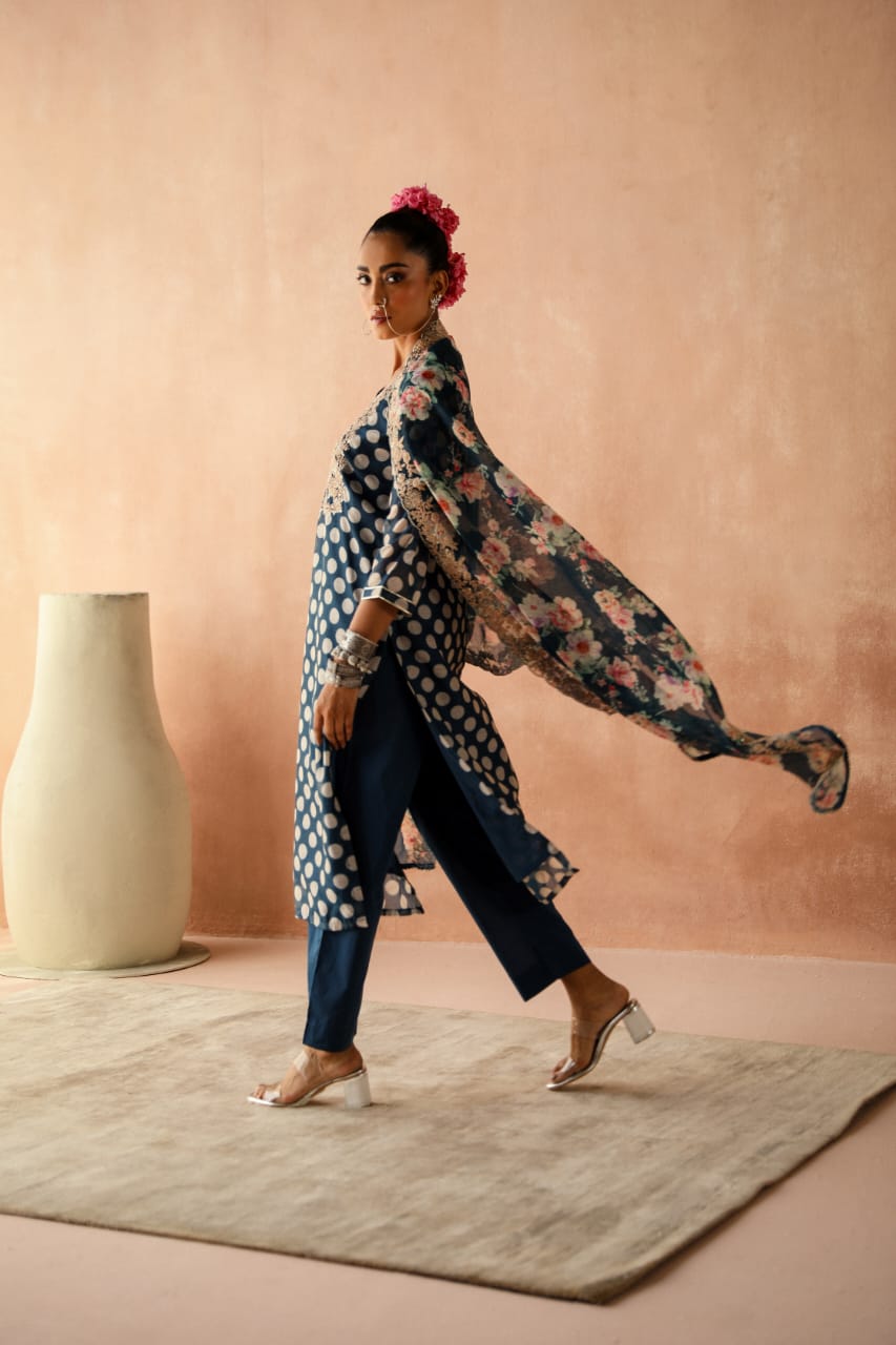 HERITAGE INDIA - BLUE CHANDERI KURTA SET (WITH PANT & DUPATTA)