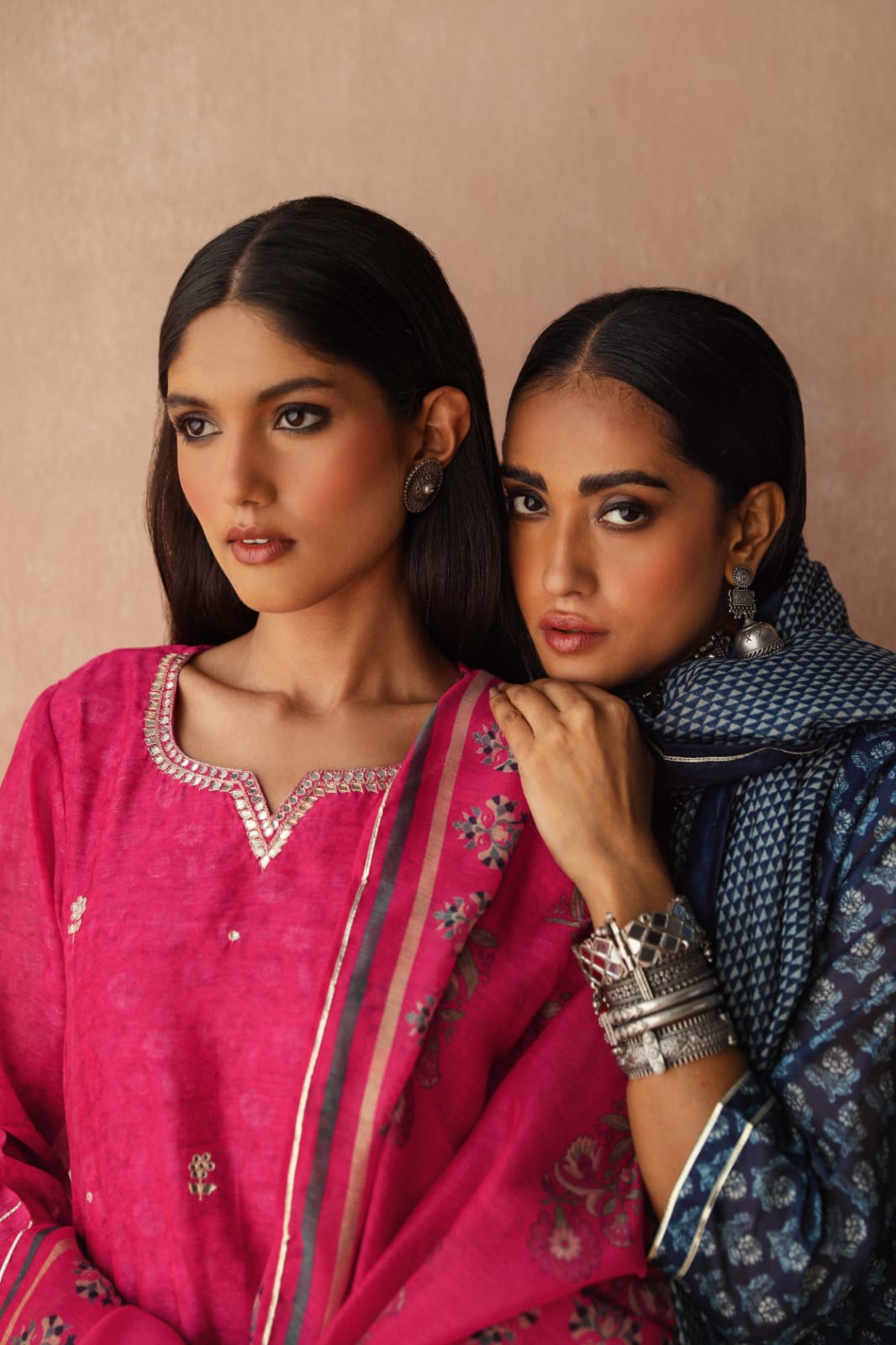 HERITAGE INDIA - NAVY CHANDERI KURTA SET (WITH PANT & DUPATTA)