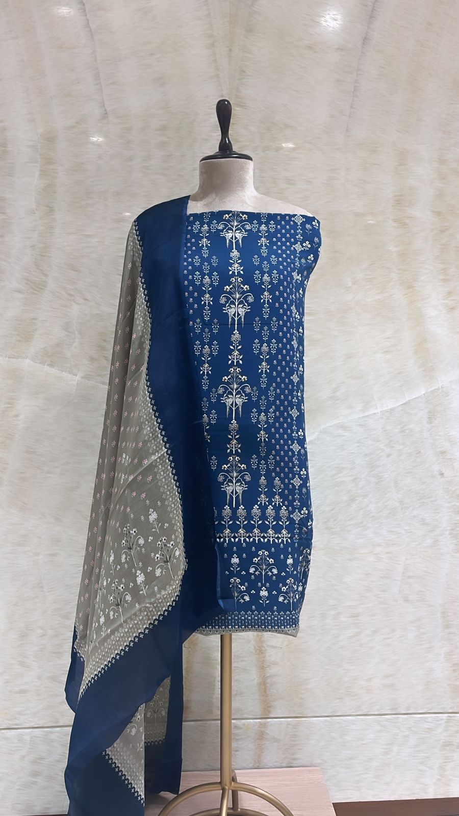 Handwoven Royal Blue Crape Suit Piece