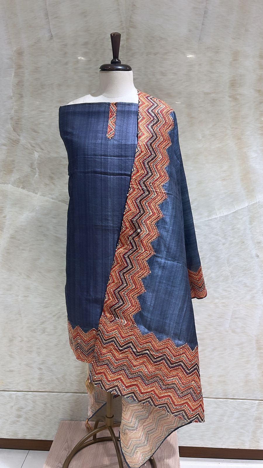 Handwoven Grey Cotton Suit Piece