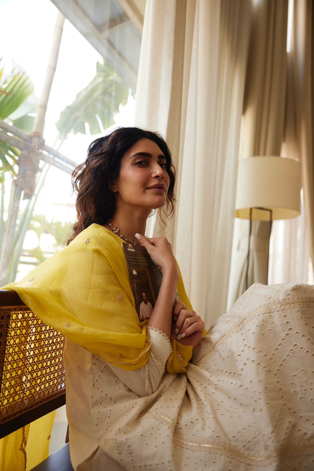 OFF WHITE SCHIFFLI COTTON SUIT SET (WITH PANTS AND DUPATTA)