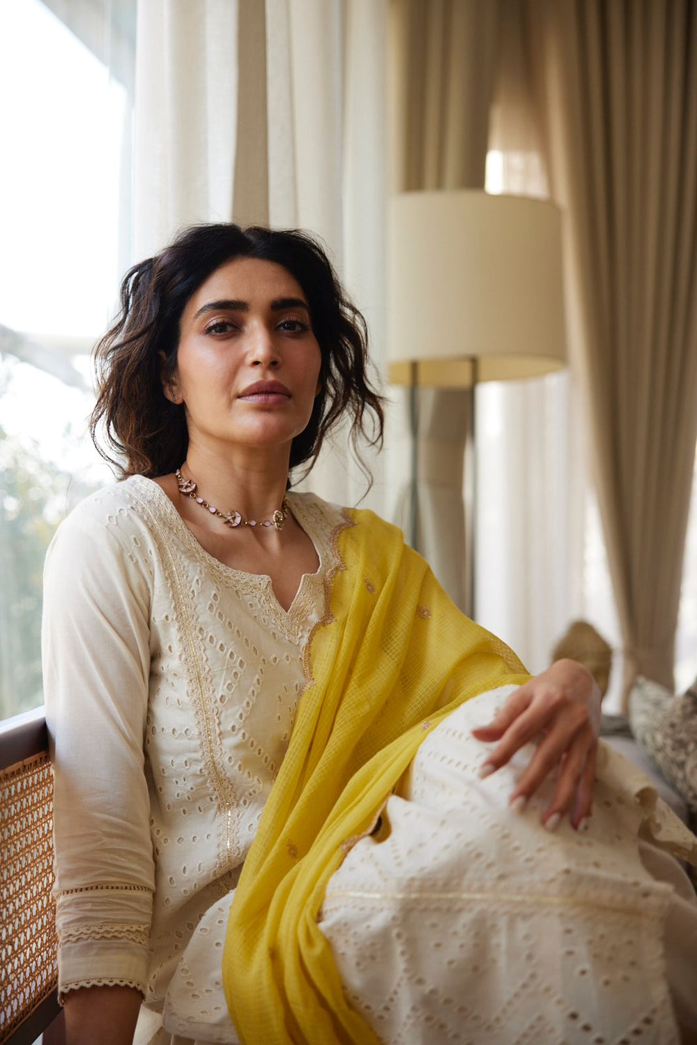 OFF WHITE SCHIFFLI COTTON SUIT SET (WITH PANTS AND DUPATTA)