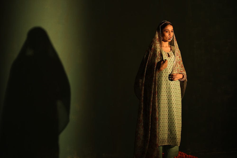 PASTEL GREEN STRAIGHT FIT CHANDERI SUIT SET (WITH PANTS AND DUPATTA)