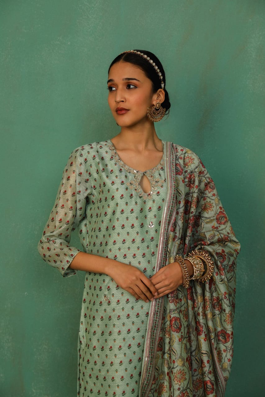 PASTEL GREEN STRAIGHT FIT CHANDERI SUIT SET (WITH PANTS AND DUPATTA)