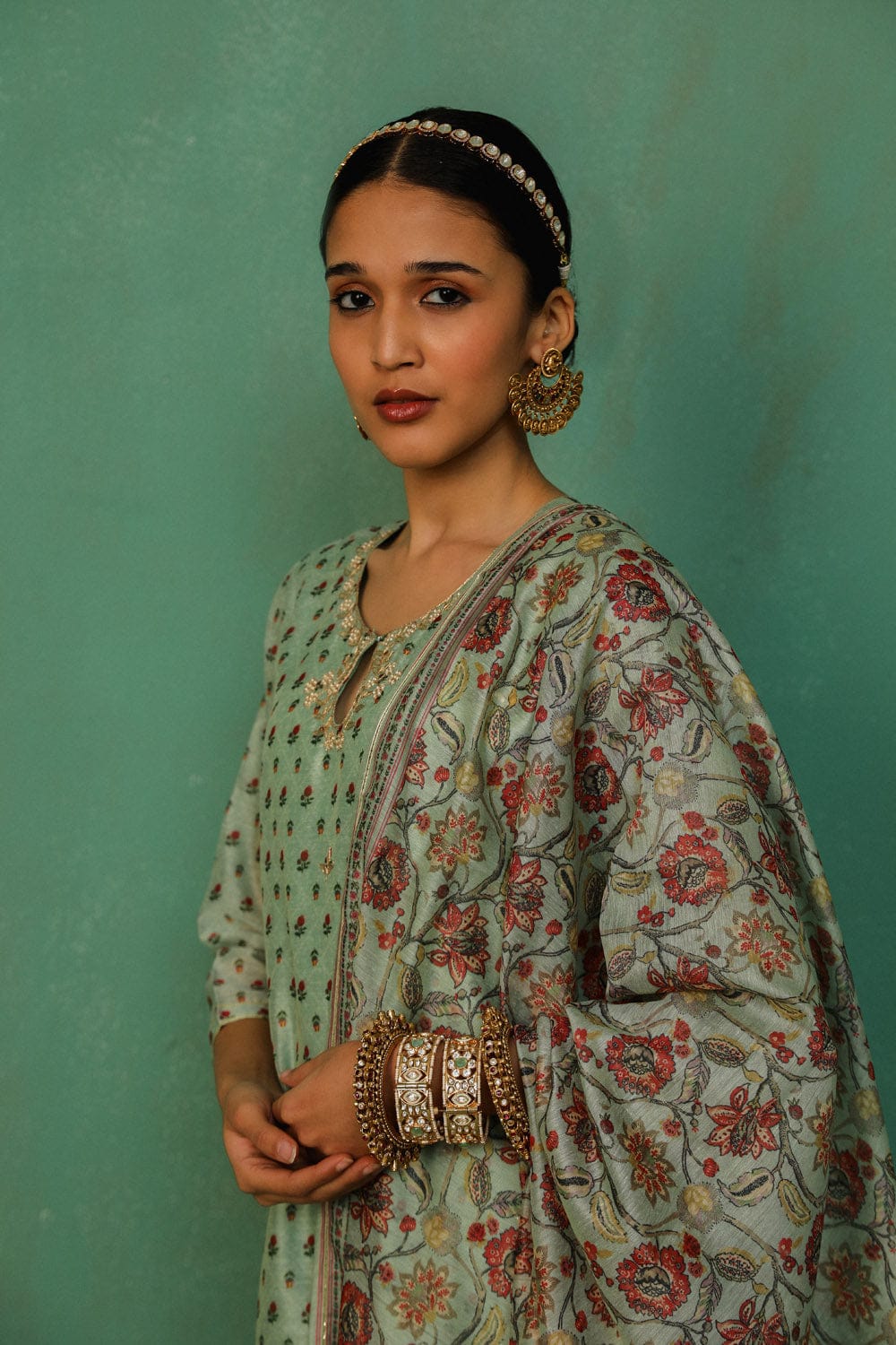 PASTEL GREEN STRAIGHT FIT CHANDERI SUIT SET (WITH PANTS AND DUPATTA)