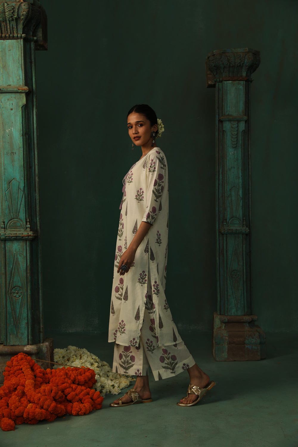 OFF WHITE BLOCK PRINT COTTON KURTA SET