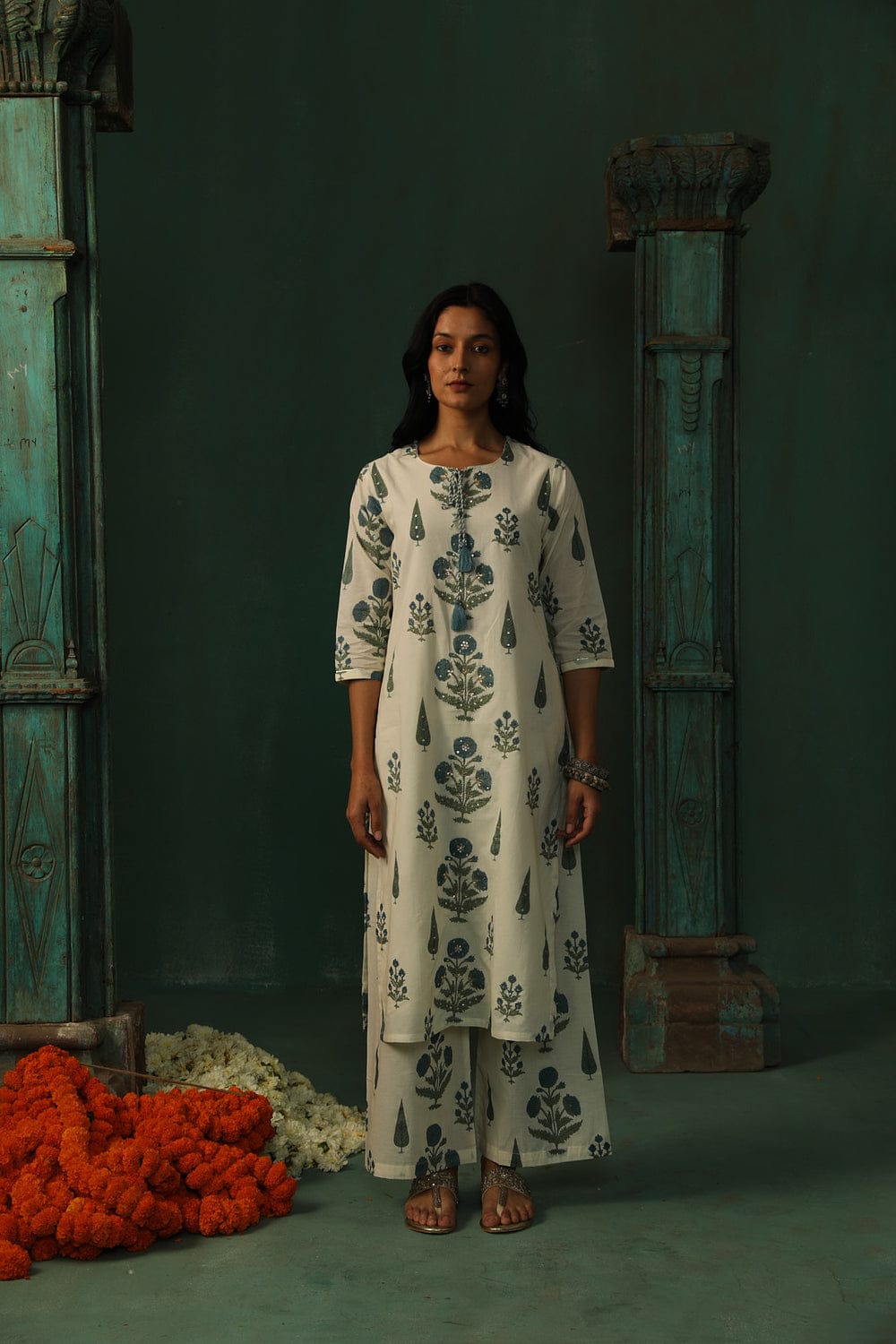 OFF WHITE BLOCK PRINT COTTON KURTA SET