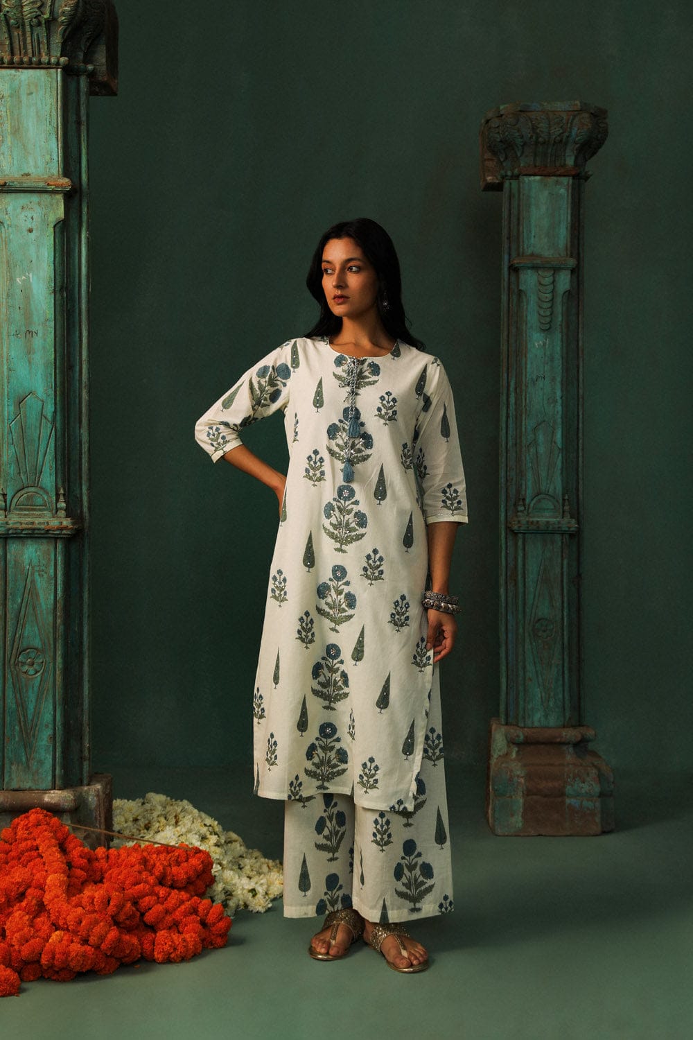 OFF WHITE BLOCK PRINT COTTON KURTA SET