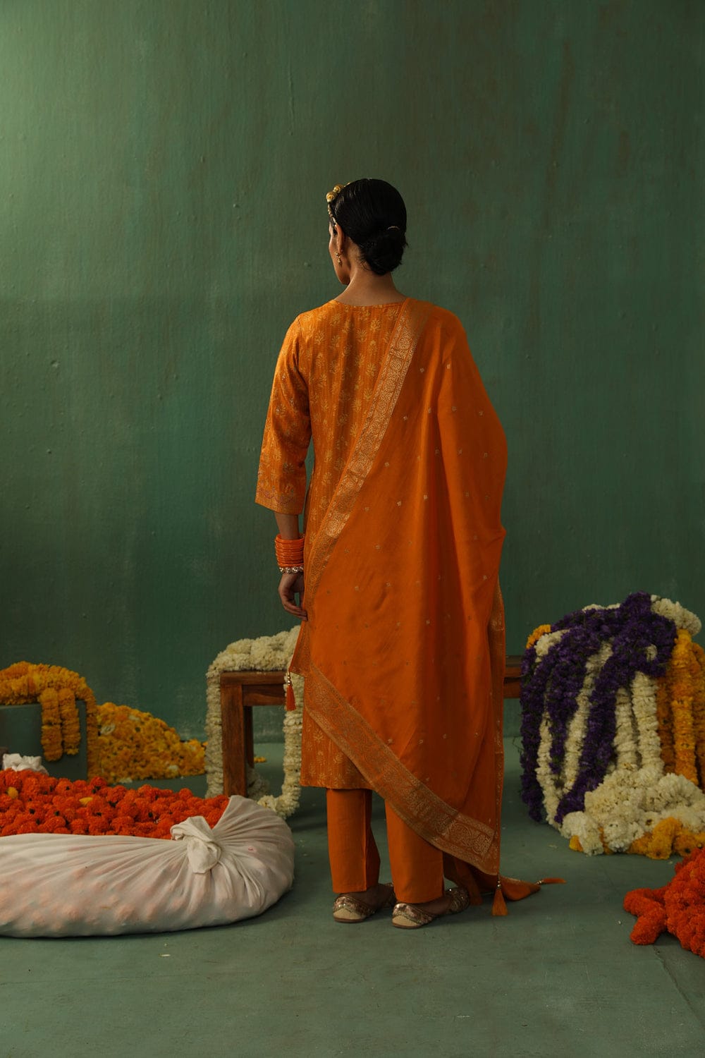 YELLOW DOLA JACQUARD STRAIGHT FIT SUIT SET (WITH PANTS AND DUPATTA)