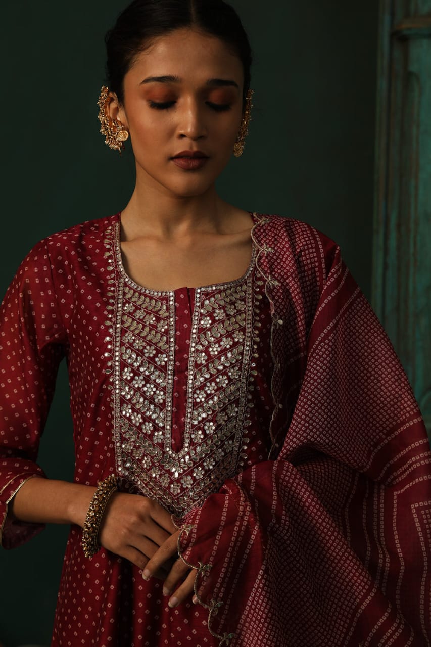 WINE STRAIGHT FIT CHANDERI SUIT SET (WITH PANTS AND DUPATTA)