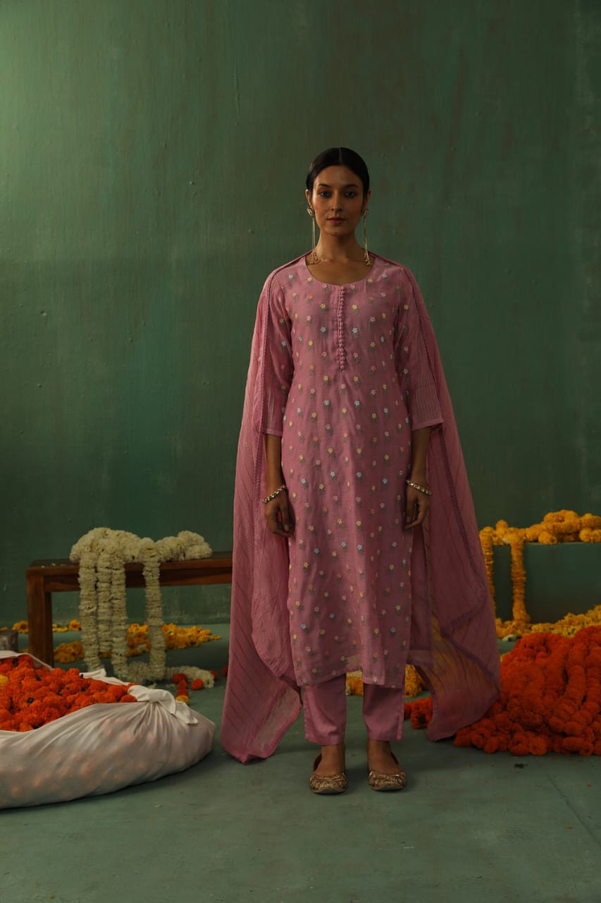 LAVENDER PINK MUL CHANDERI SUIT SET (WITH PANTS AND DUPATTA)