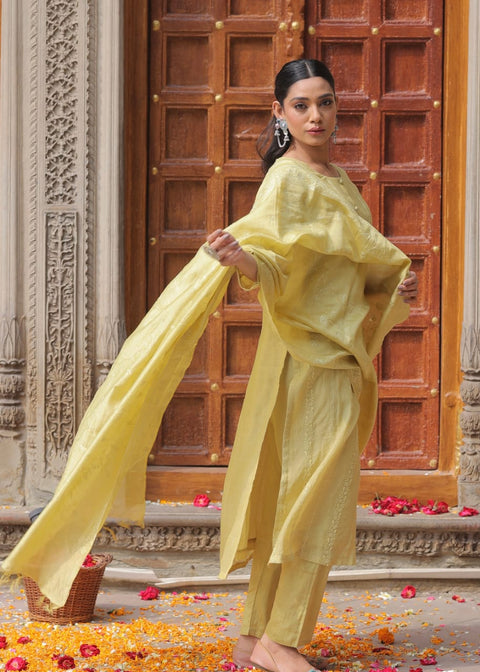 LIGHT YELLOW MUL CHANDERI STRAIGHT SUIT SET (WITH PANTS AND DUPATTA)